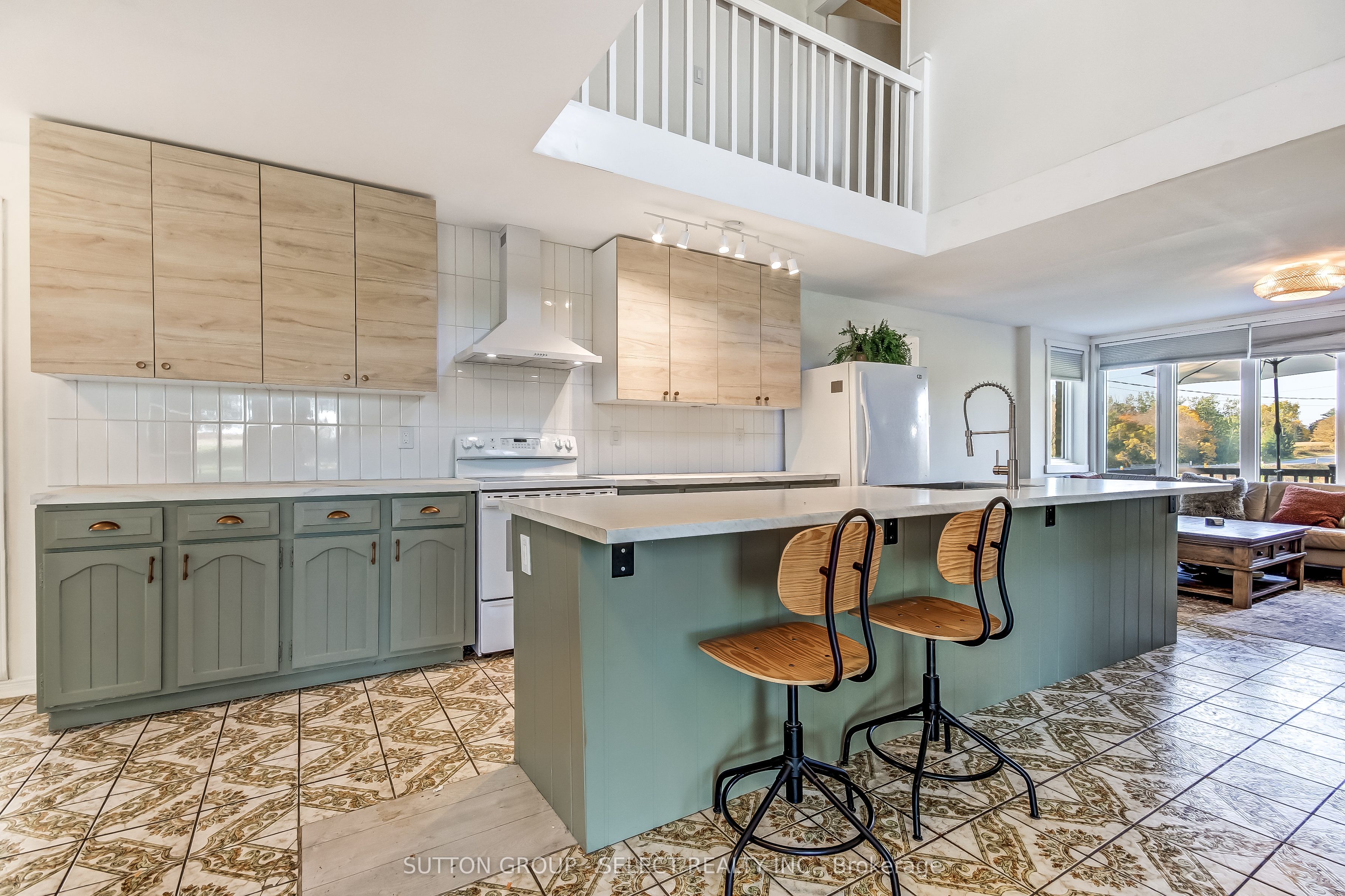 18038 Thorndale Road Property Photo 10