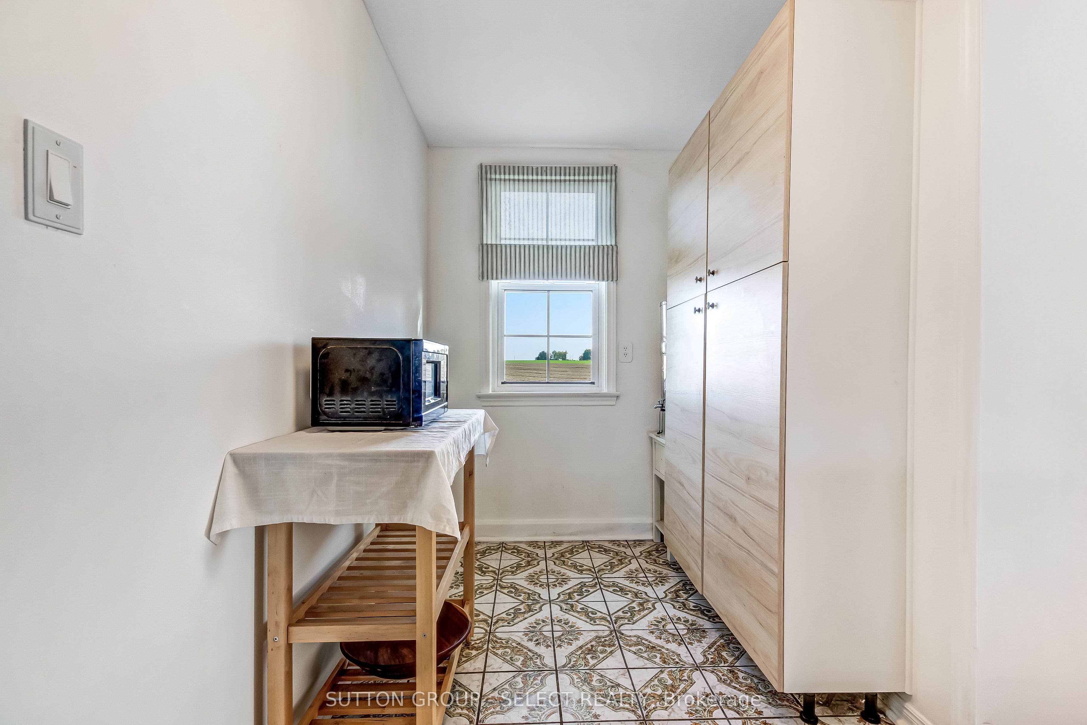 18038 Thorndale Road Property Photo 12