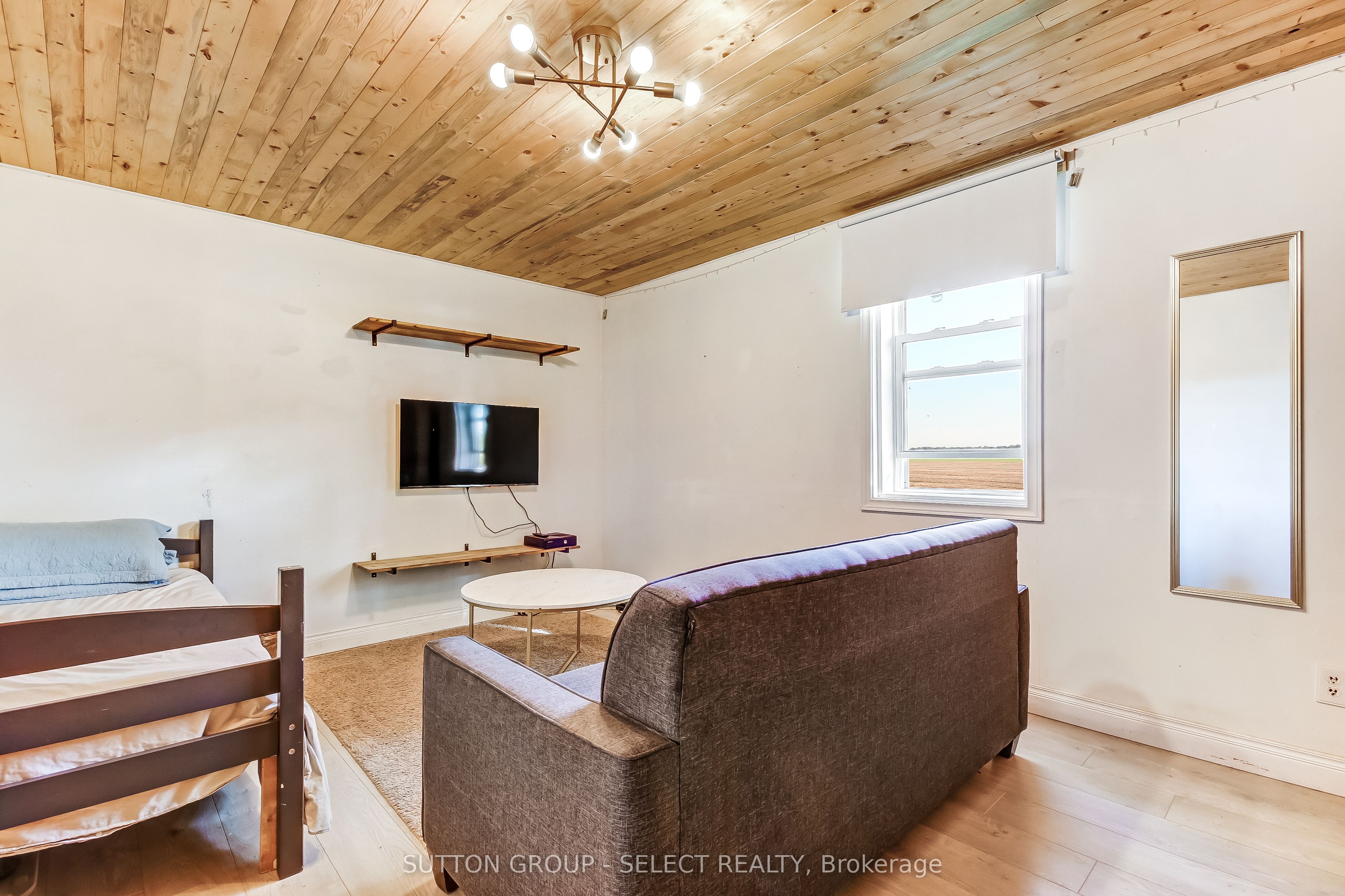 18038 Thorndale Road Property Photo 21