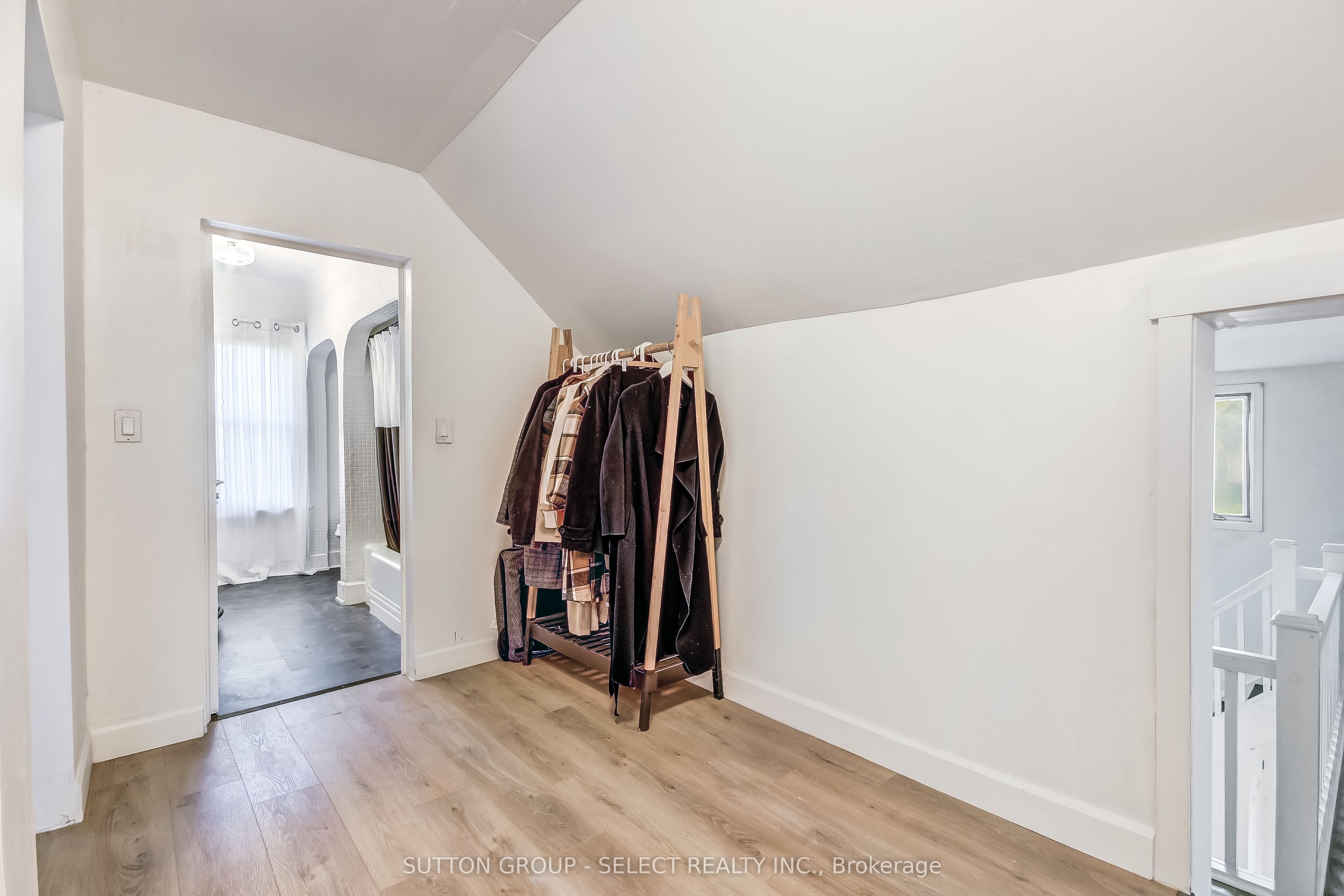18038 Thorndale Road Property Photo 25