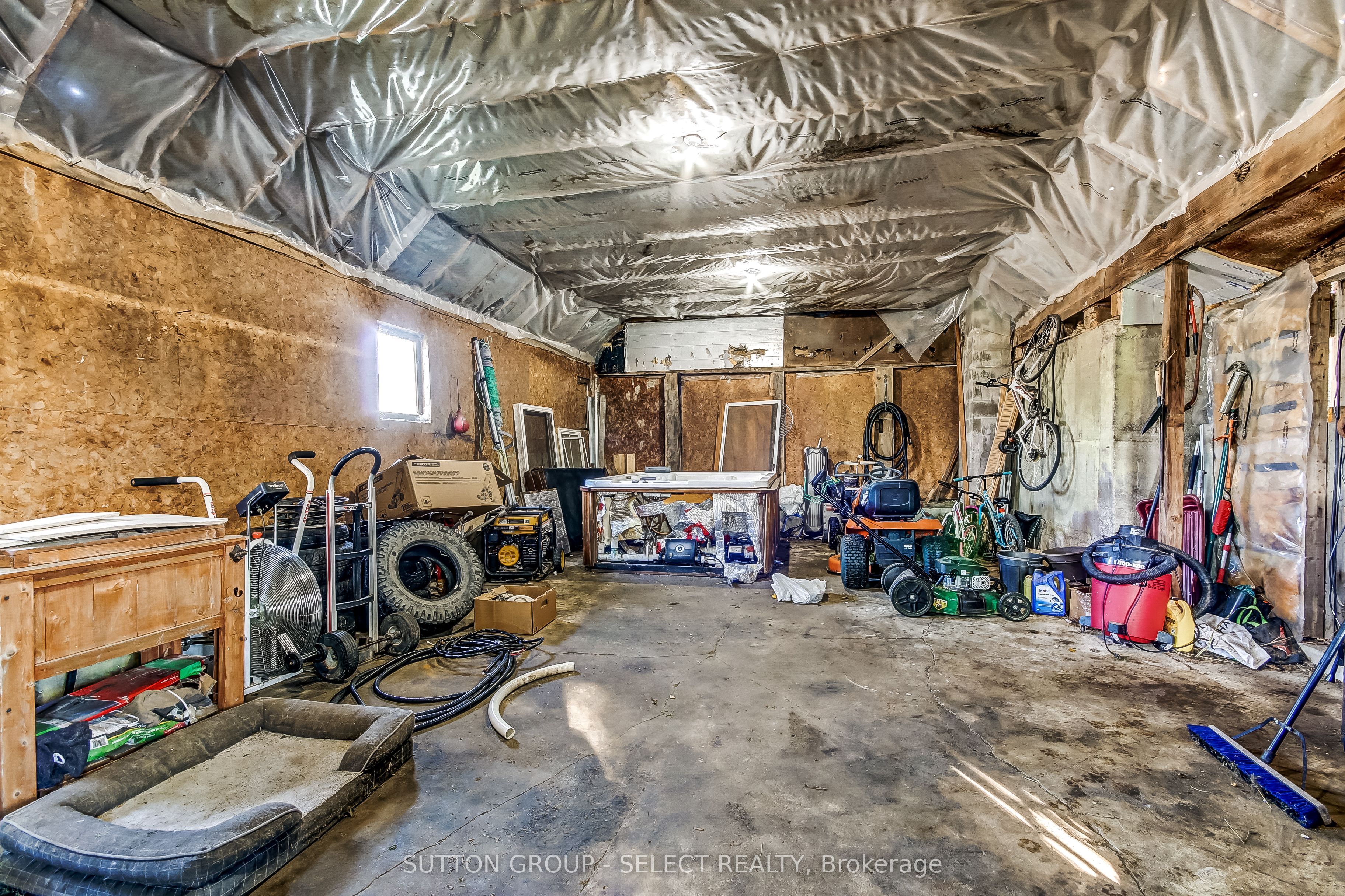 18038 Thorndale Road Property Photo 32