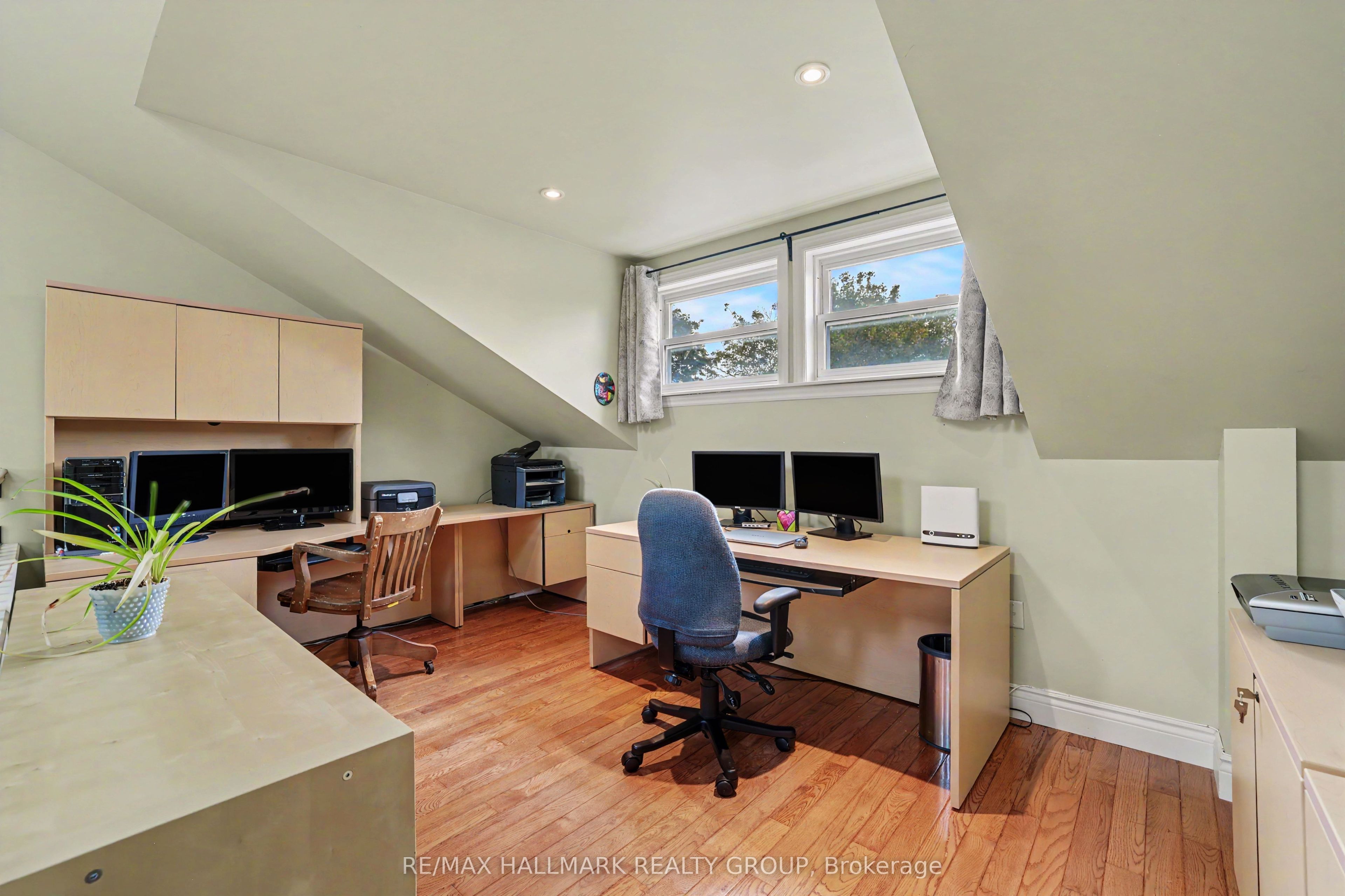 116 Hamilton Avenue N Property Photo 23