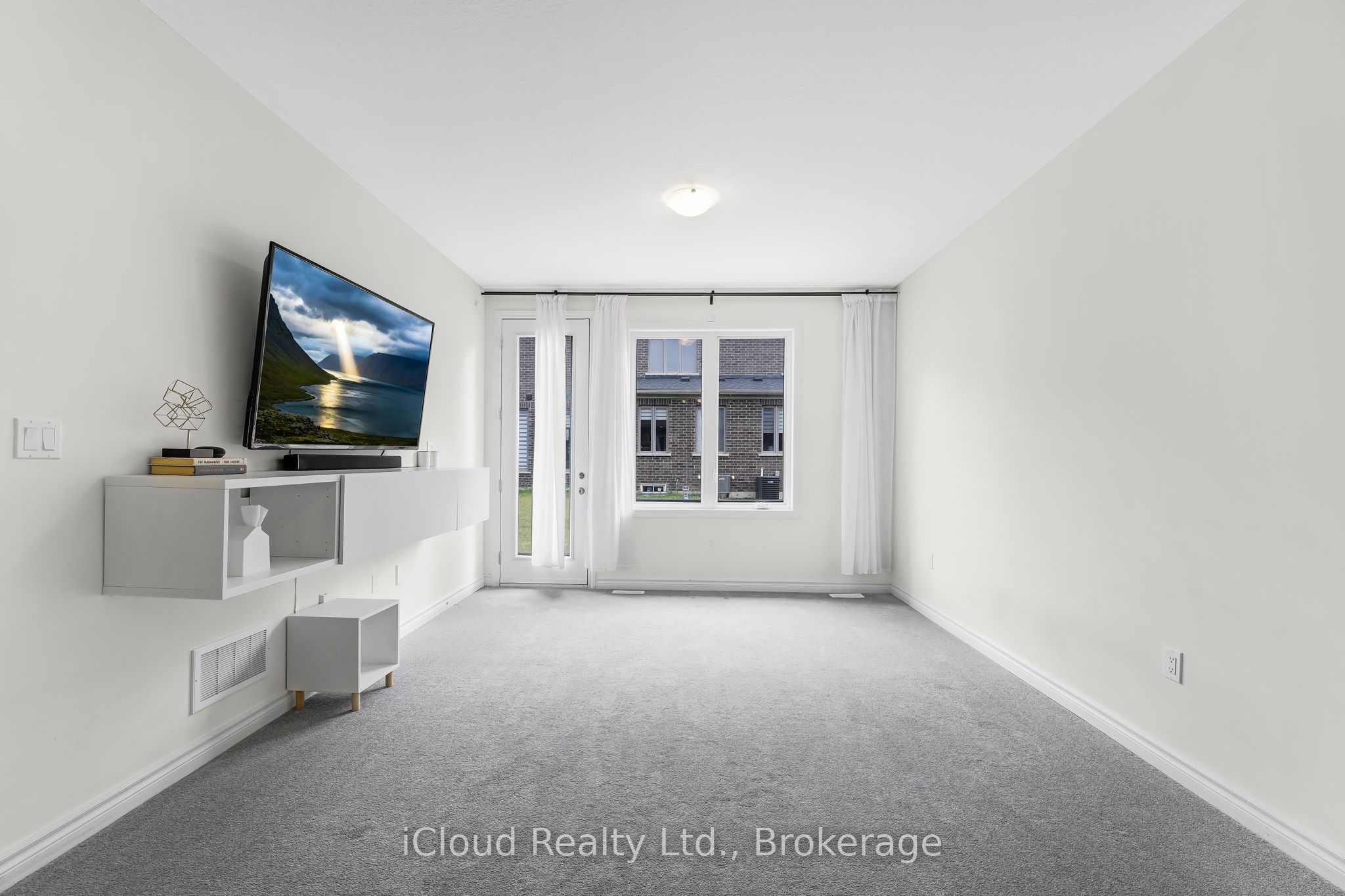 11 Harwood Street Property Photo 6