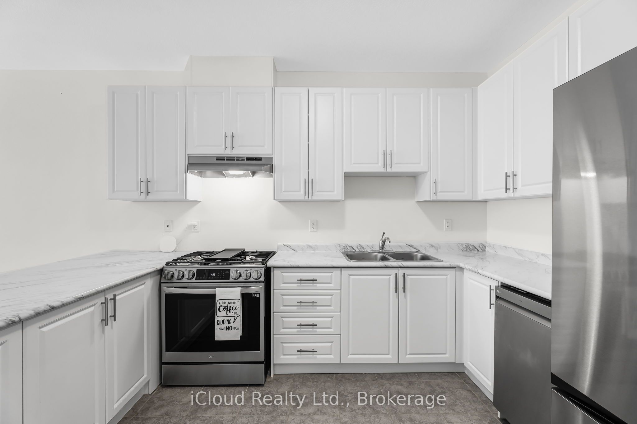 11 Harwood Street Property Photo 13