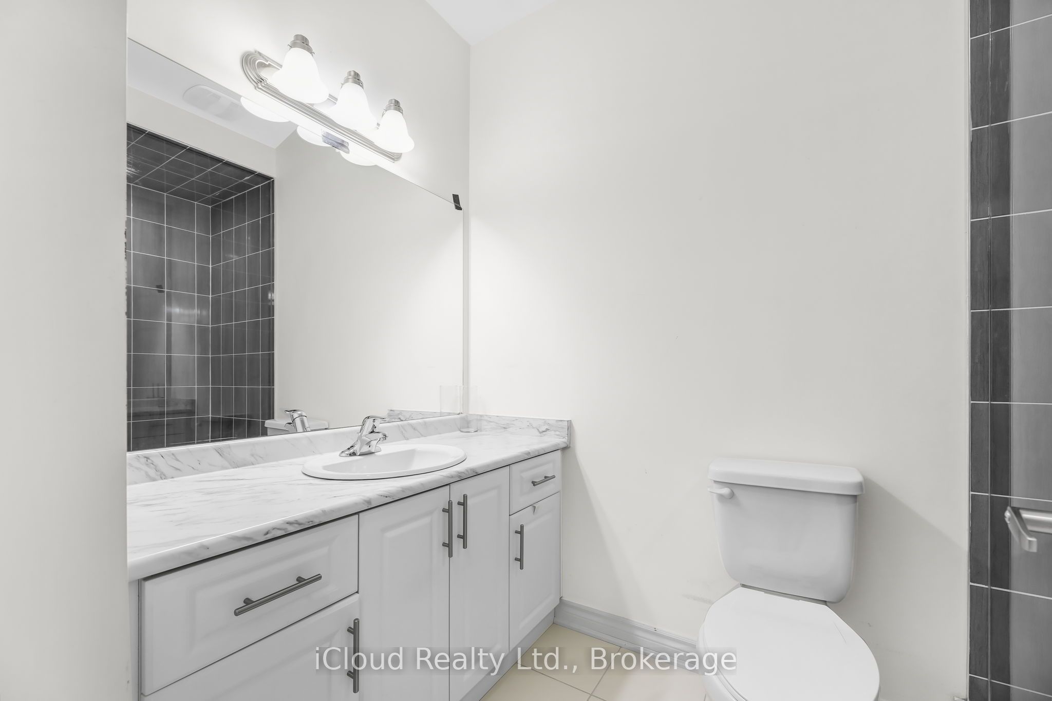 11 Harwood Street Property Photo 22