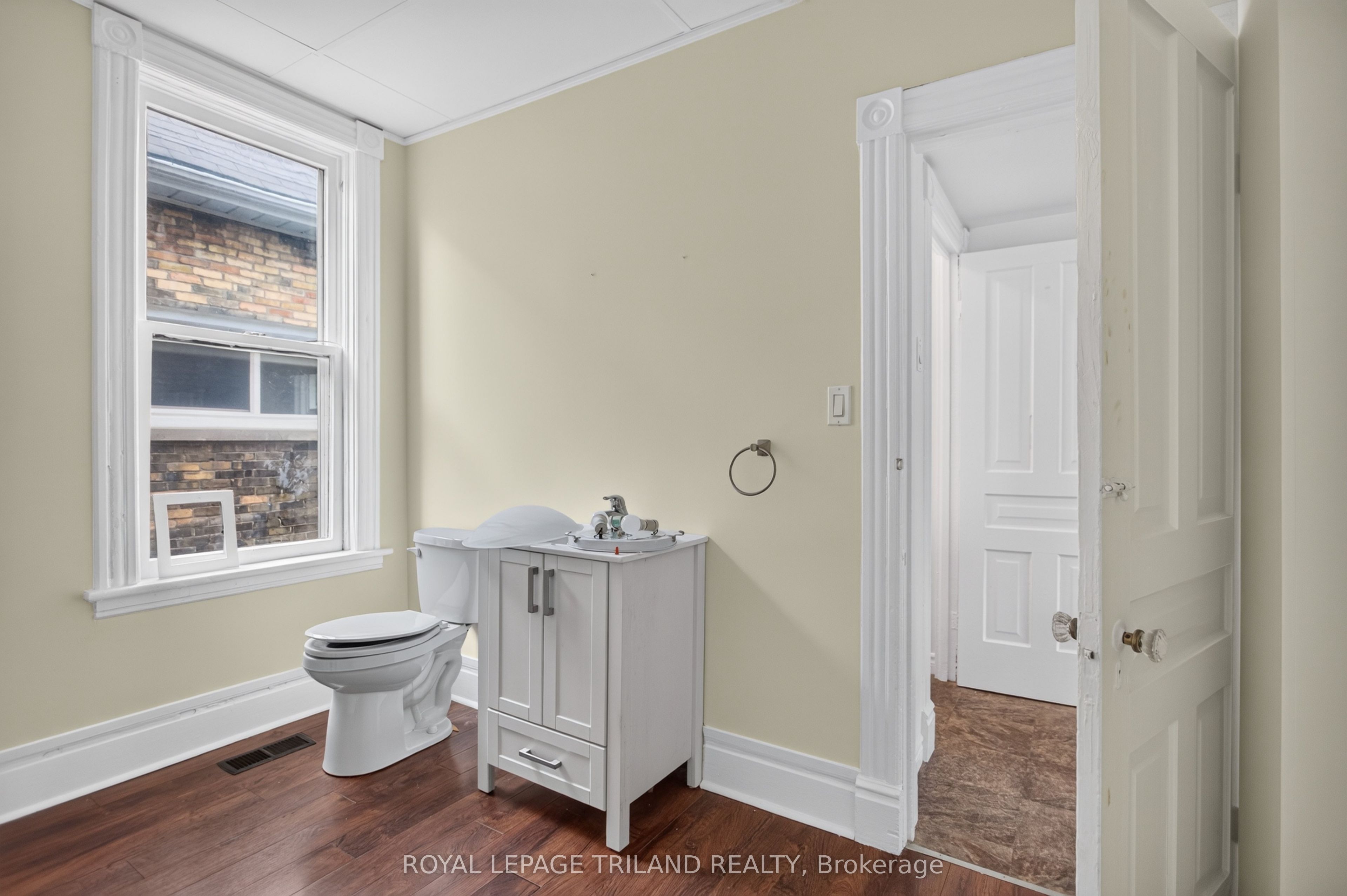 2.5 Antrim Street Property Photo 27