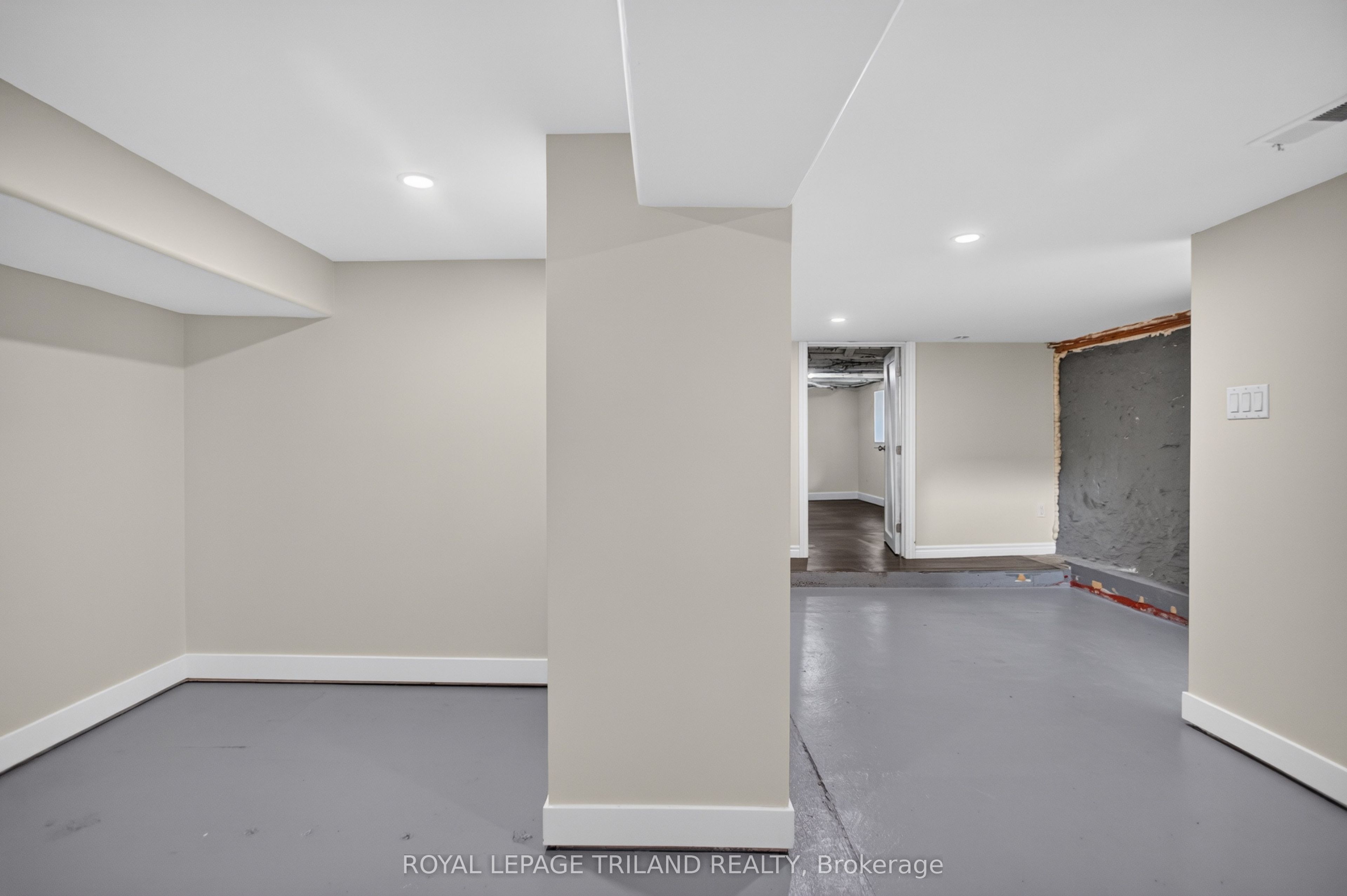 2.5 Antrim Street Property Photo 30