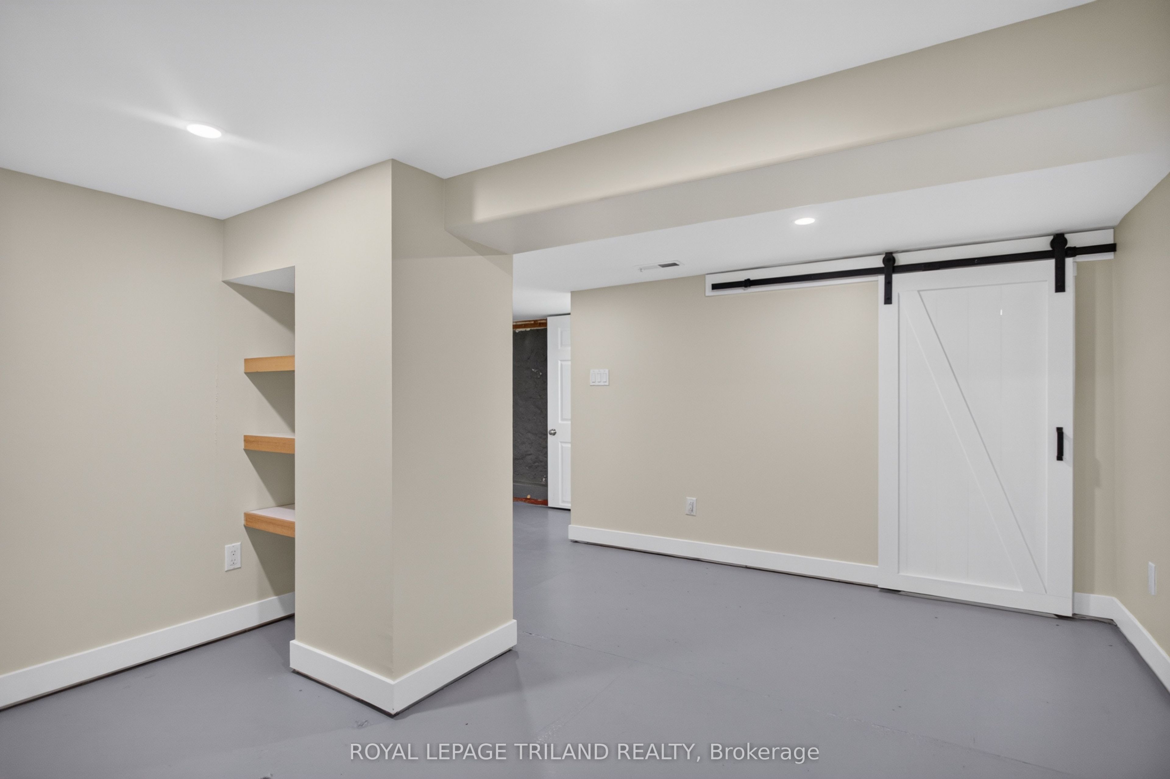 2.5 Antrim Street Property Photo 31