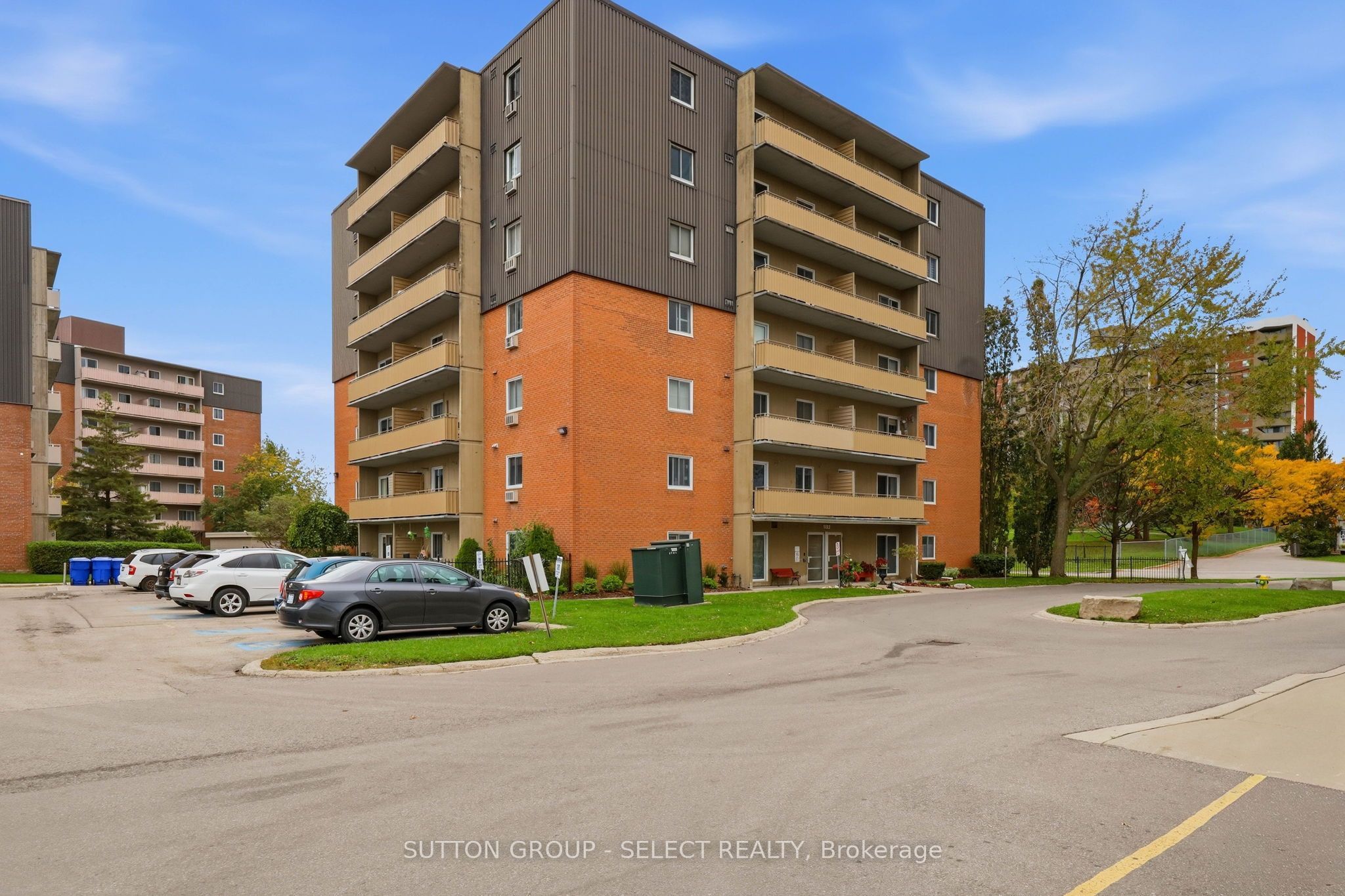 1102 Jalna Boulevard 408 Property Photo 2