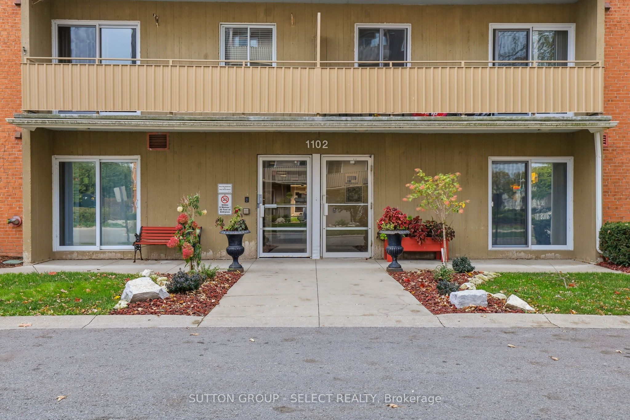 1102 Jalna Boulevard 408 Property Photo 3