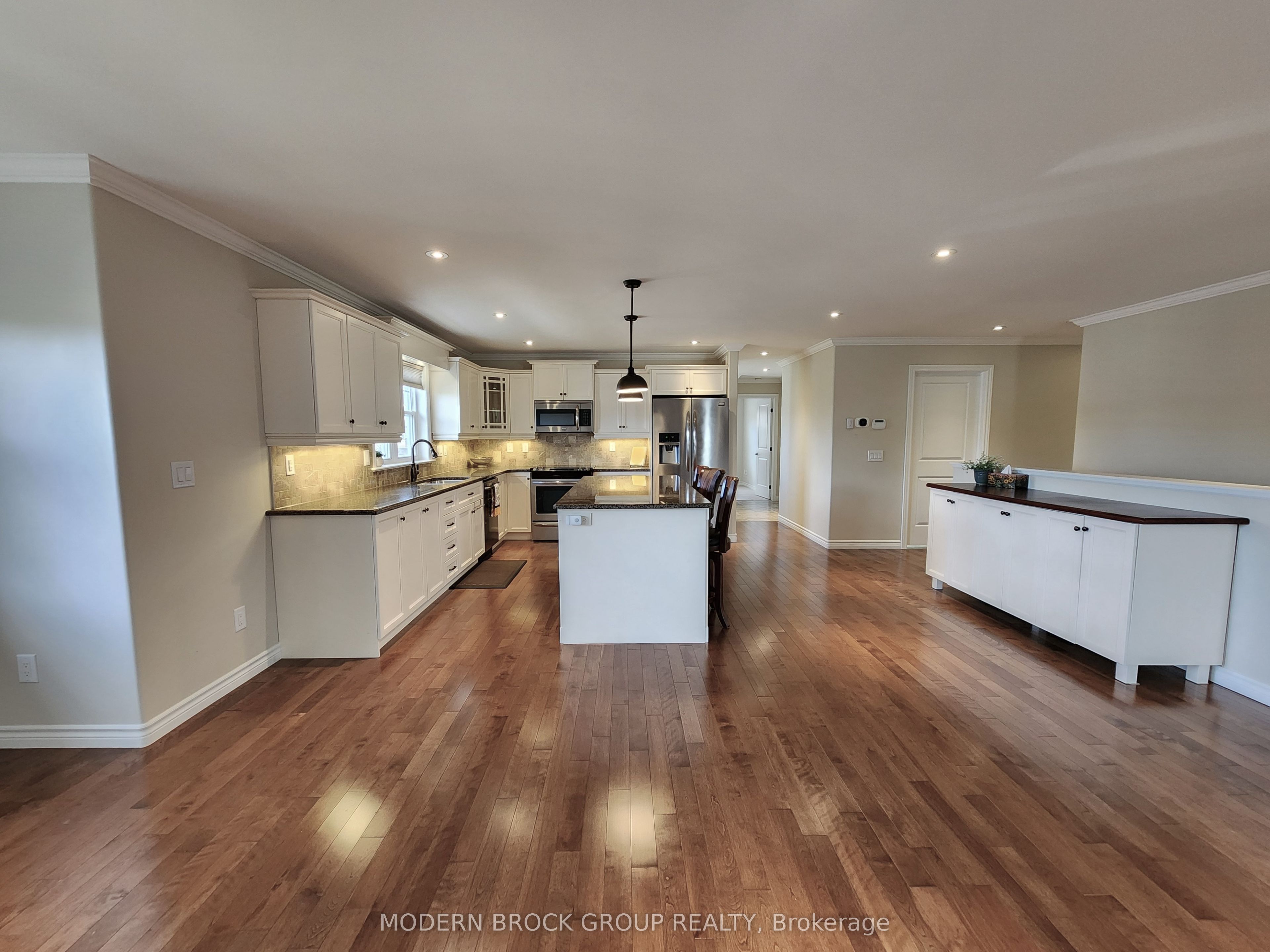 158 Wildwood Crescent Property Photo 12