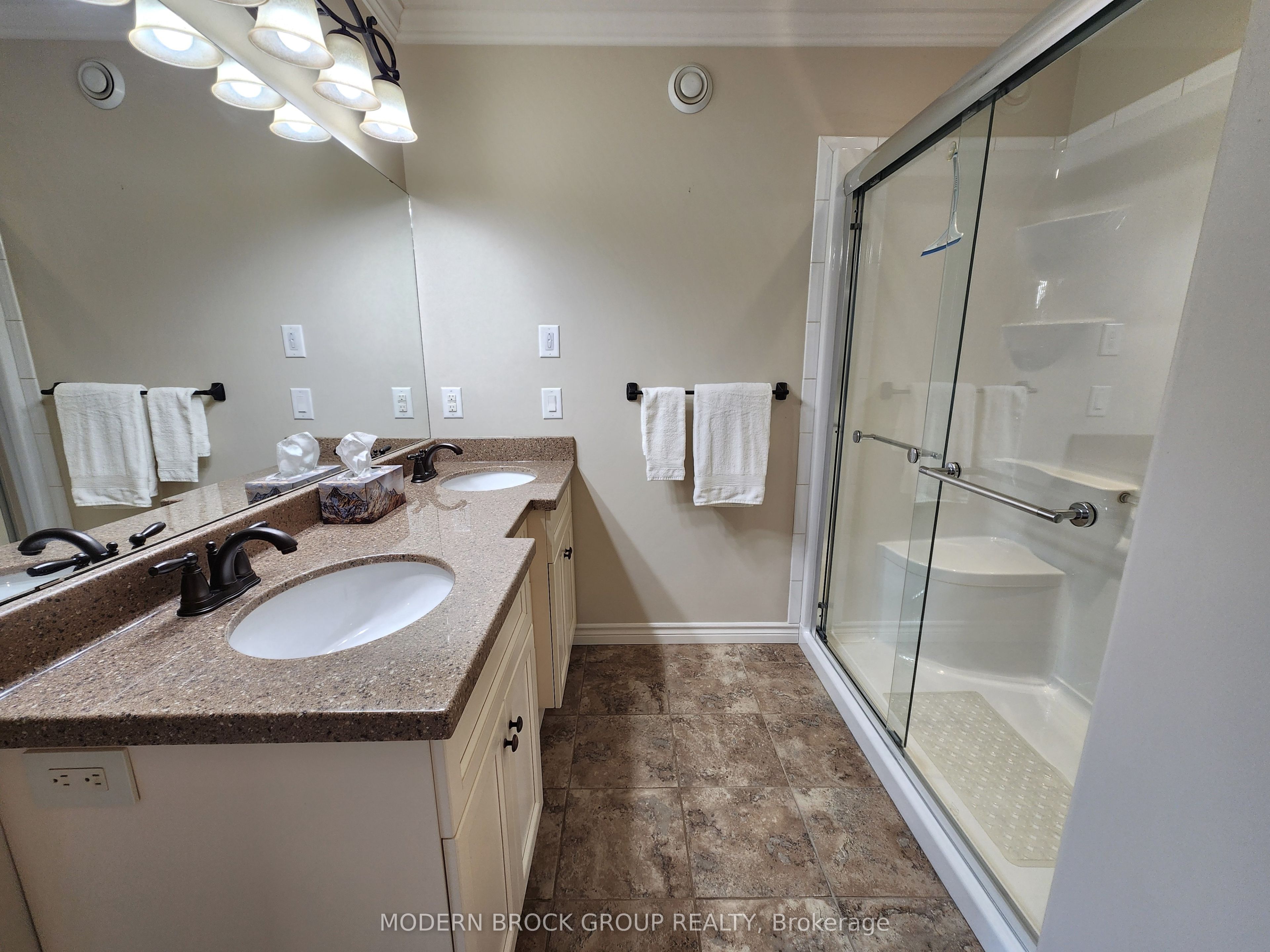 158 Wildwood Crescent Property Photo 28