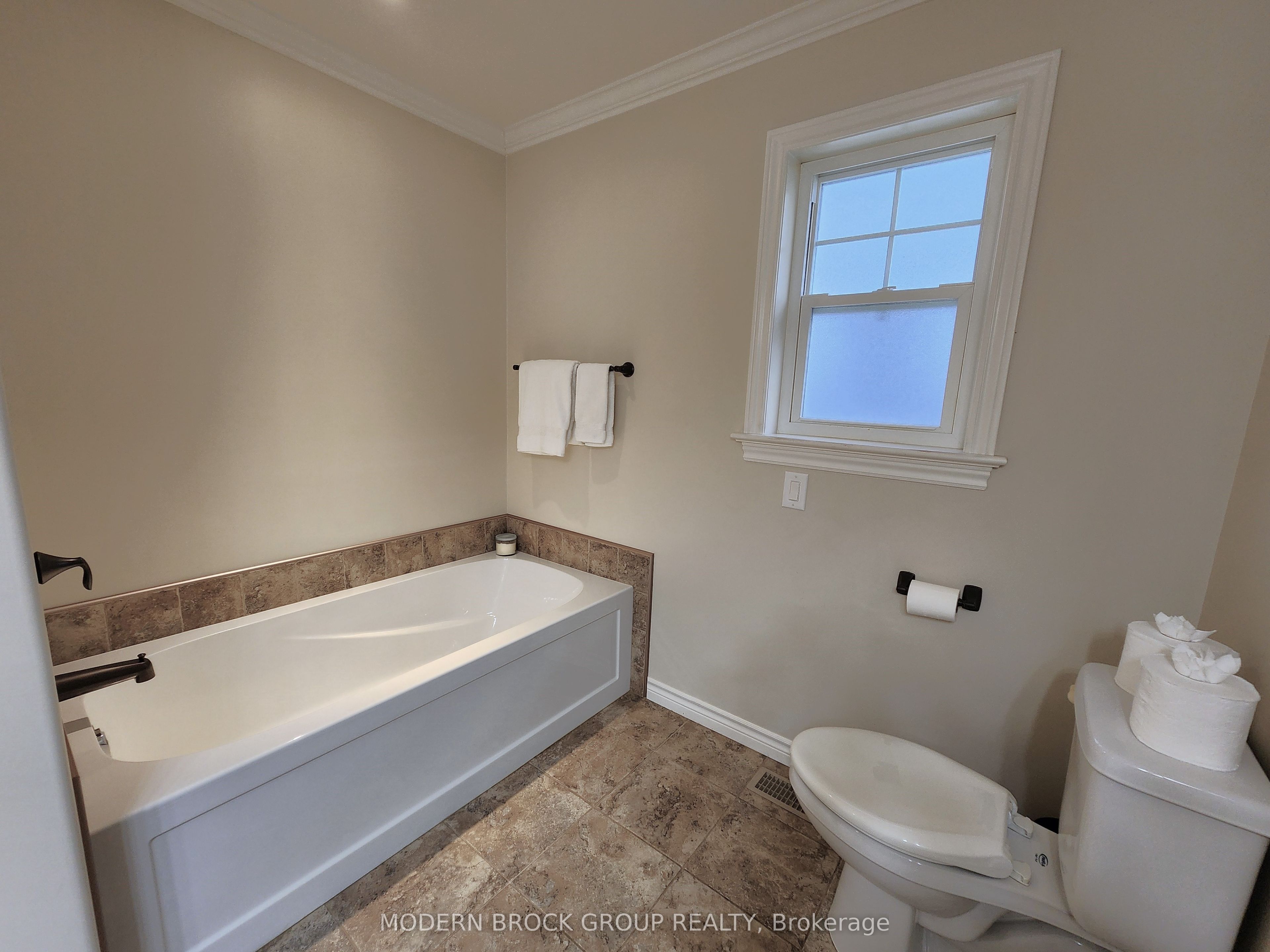 158 Wildwood Crescent Property Photo 30