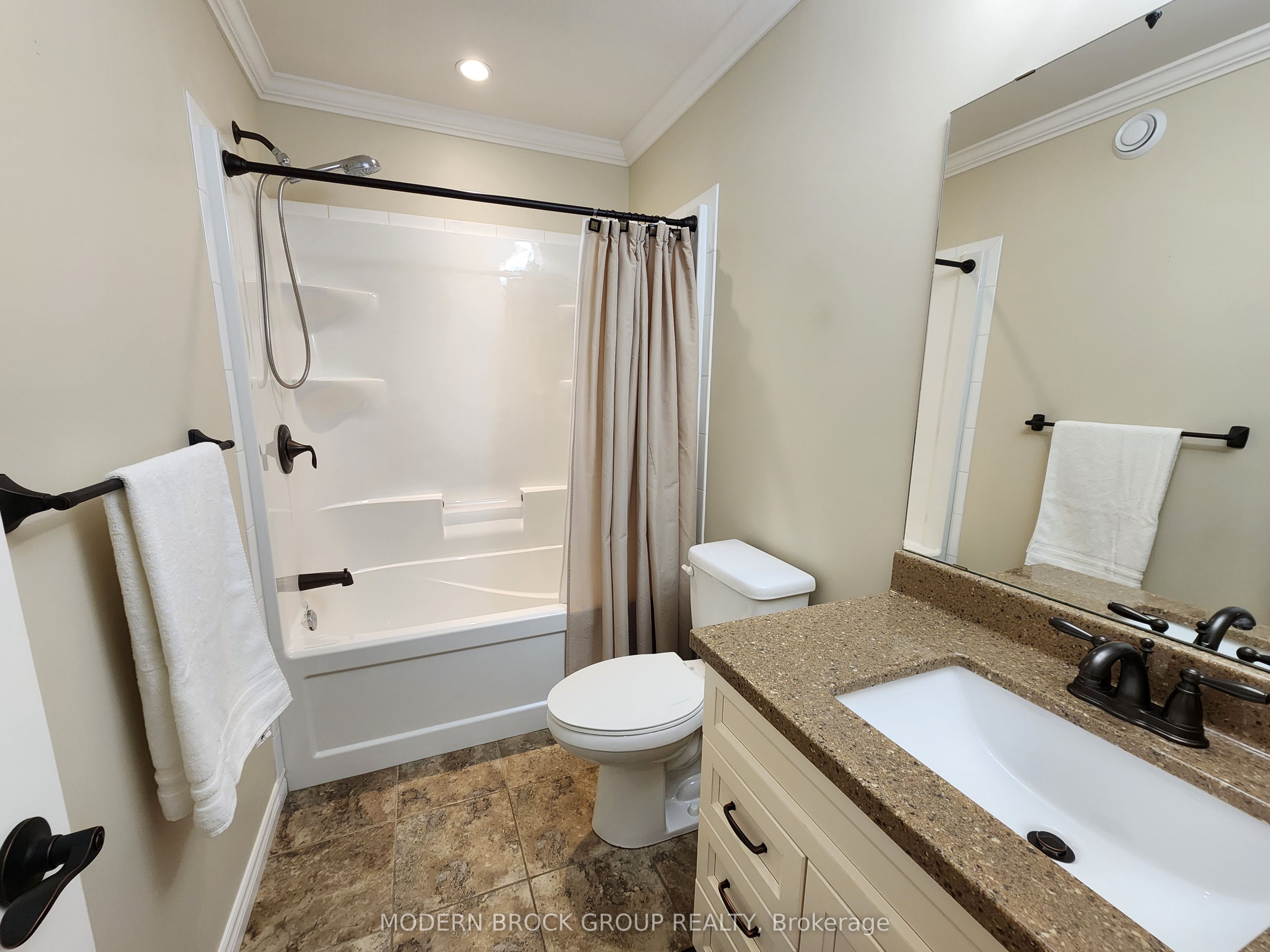 158 Wildwood Crescent Property Photo 34