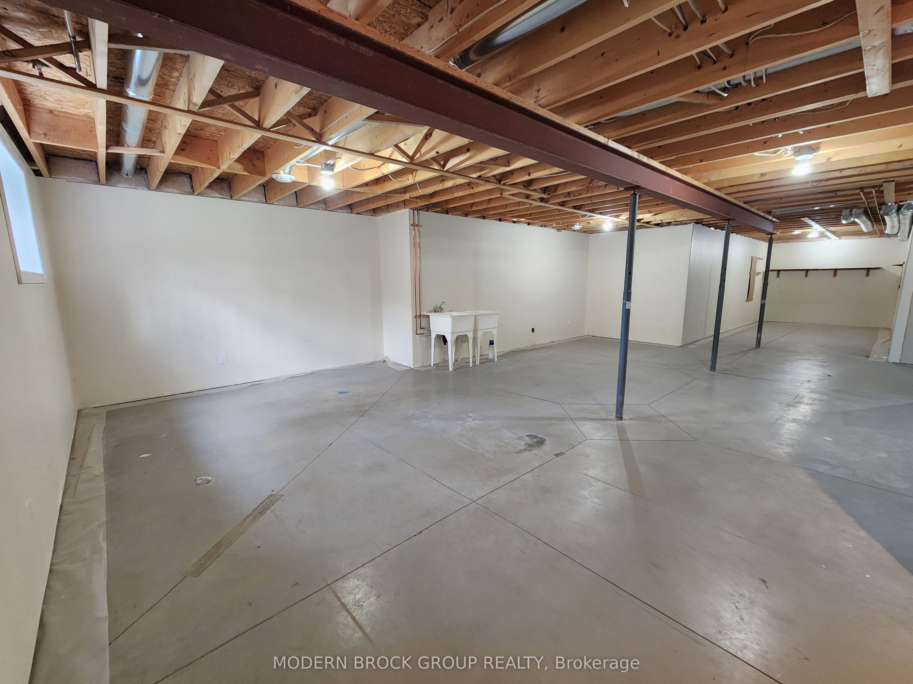 158 Wildwood Crescent Property Photo 45