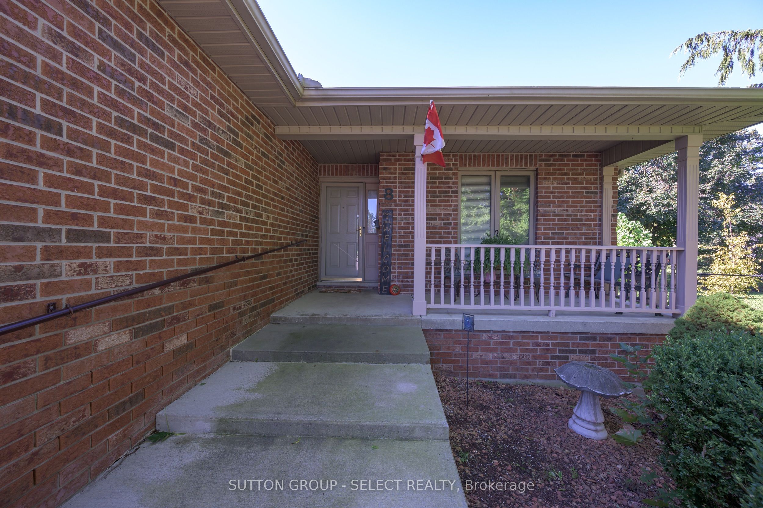 8 Kennedy Court Property Photo 2