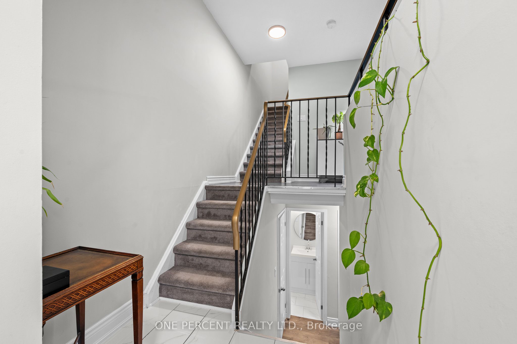 20 Sonnet Crescent D Property Photo 5