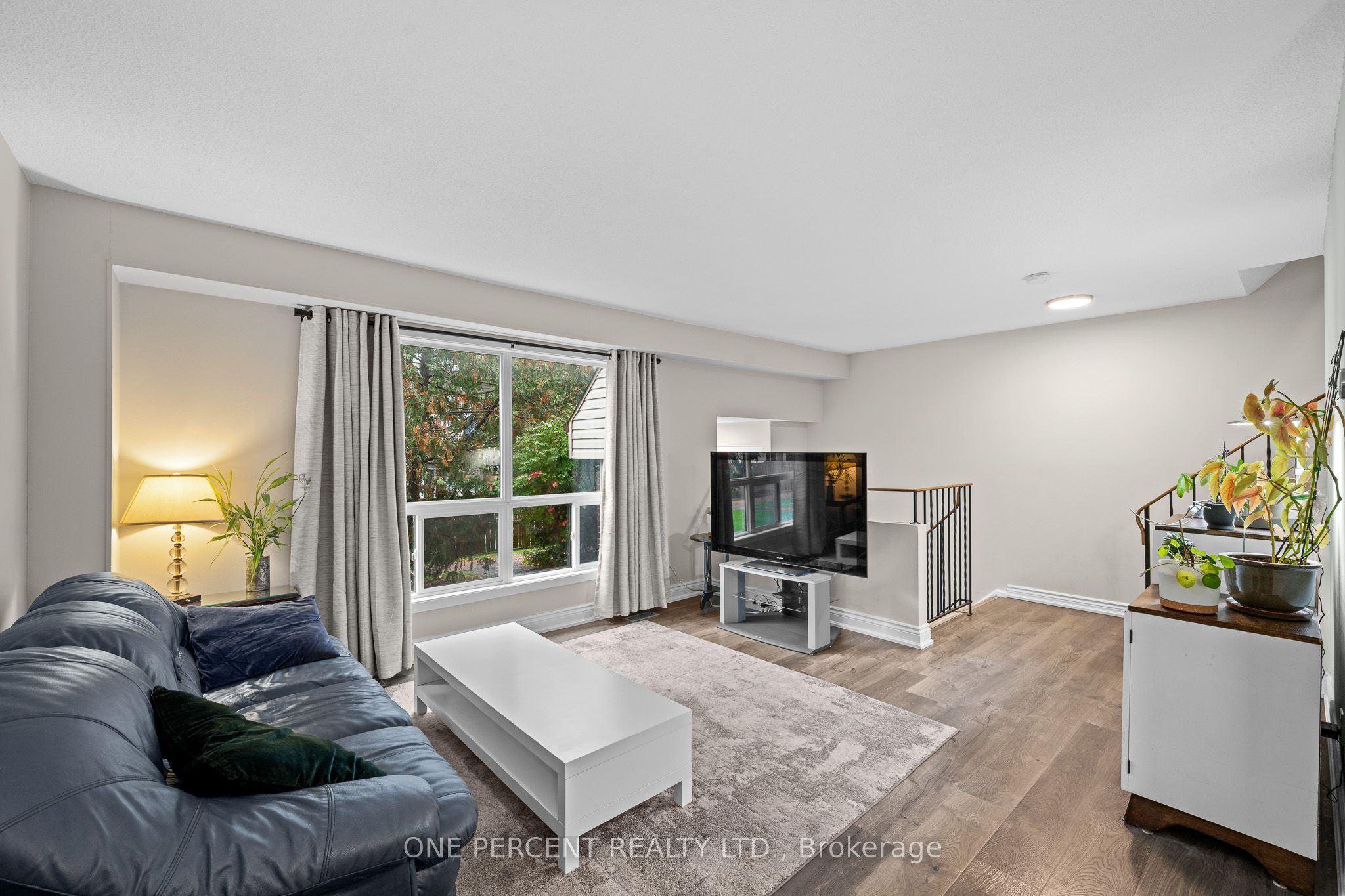20 Sonnet Crescent D Property Photo 10
