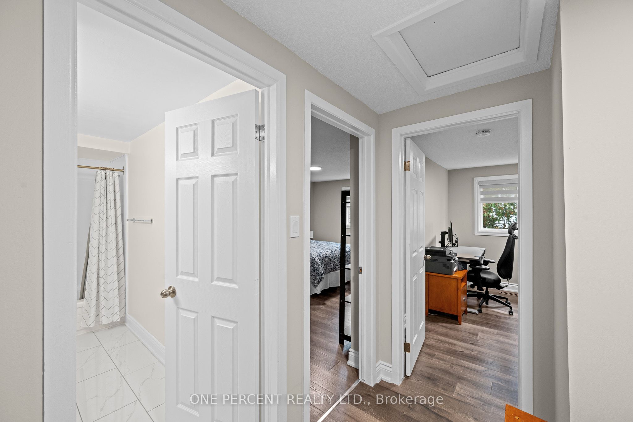 20 Sonnet Crescent D Property Photo 17