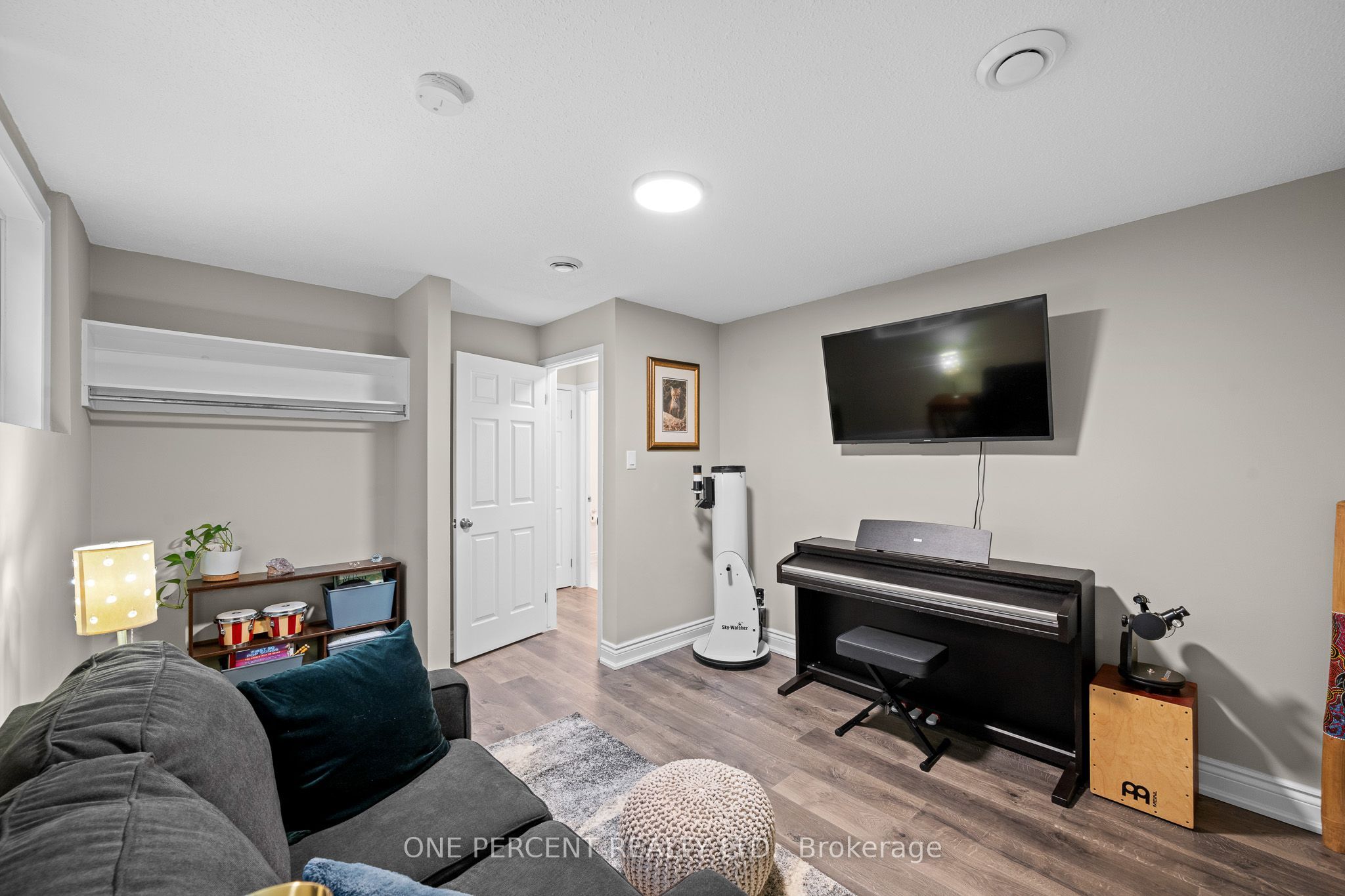 20 Sonnet Crescent D Property Photo 25