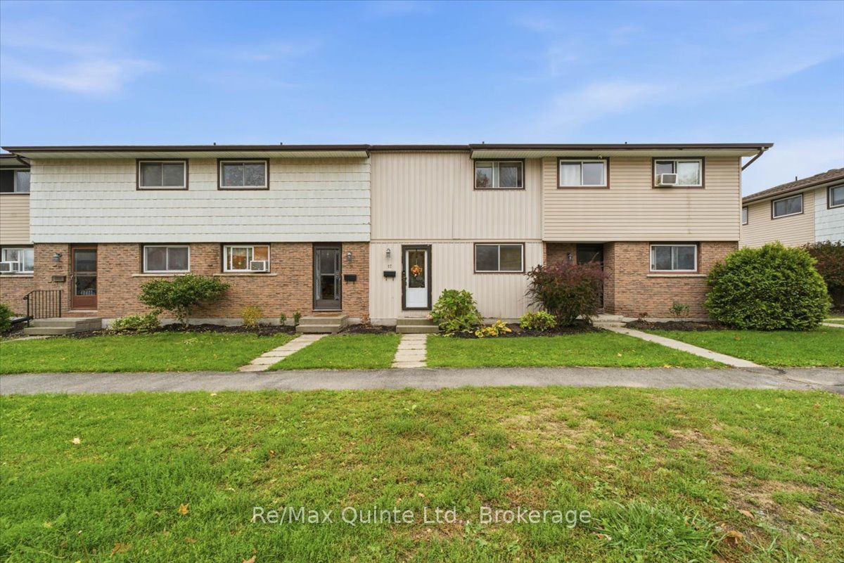 17 Tiffany Place 17 Property Photo 1