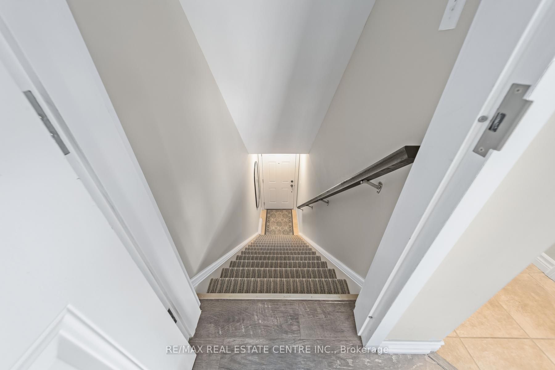 85 Mullin Drive 2a Property Photo 10