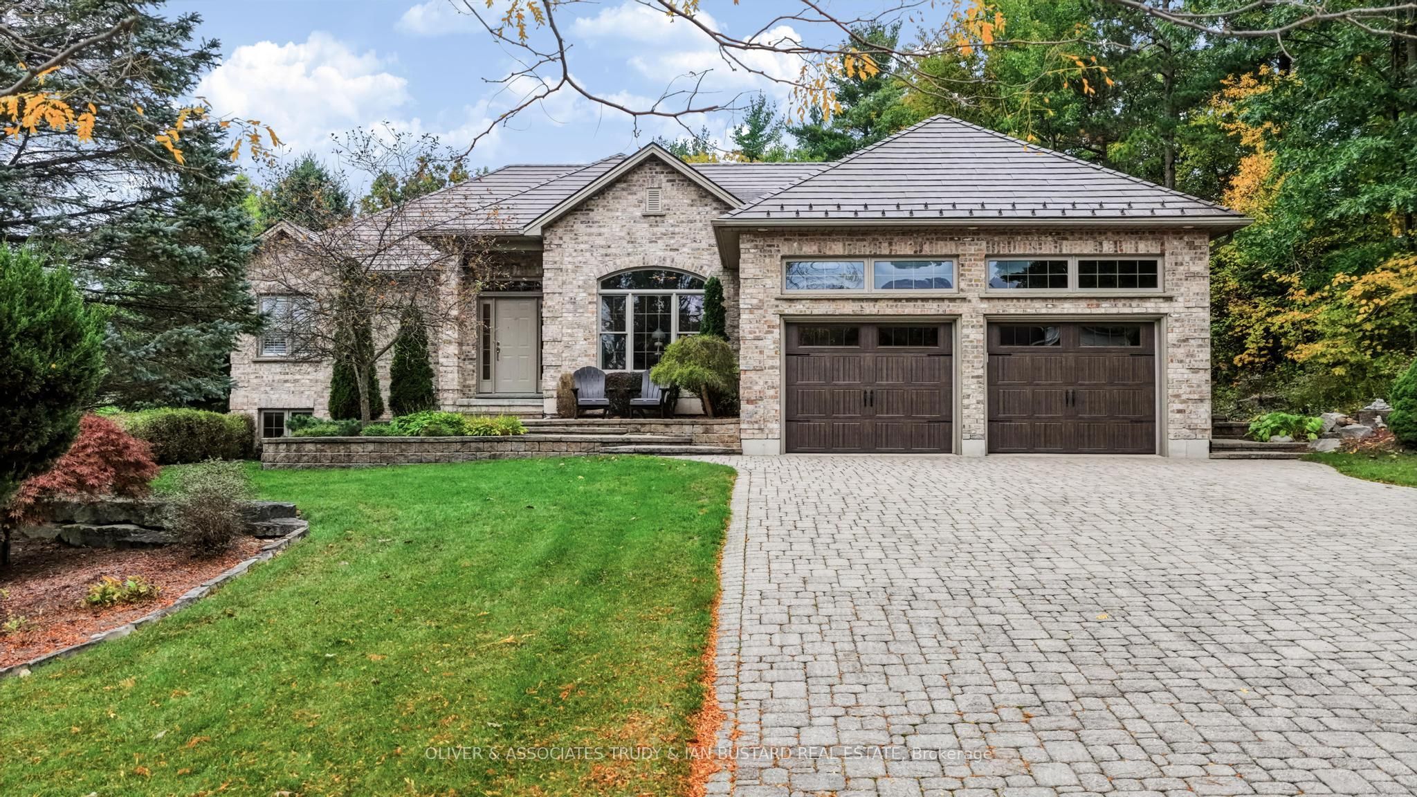 10075 Jennison Crescent Property Photo 1