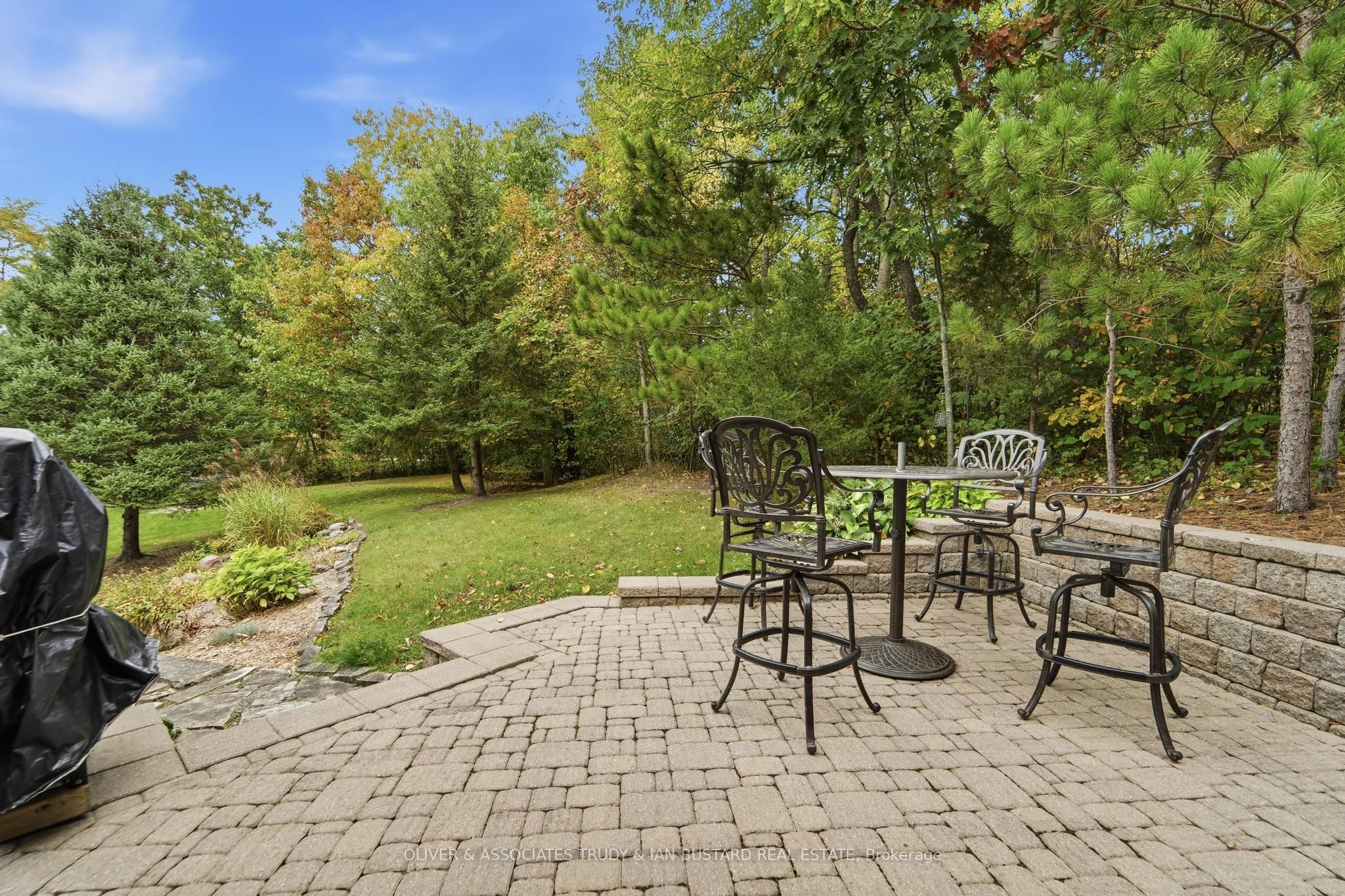 10075 Jennison Crescent Property Photo 35