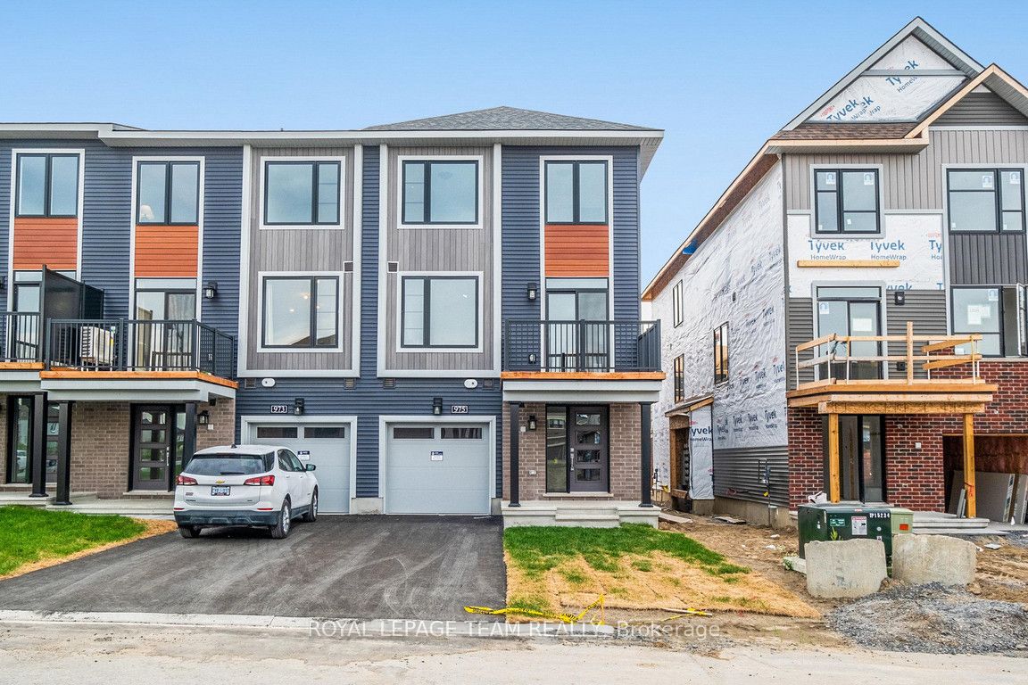 975 Athenry Court Property Photo 1