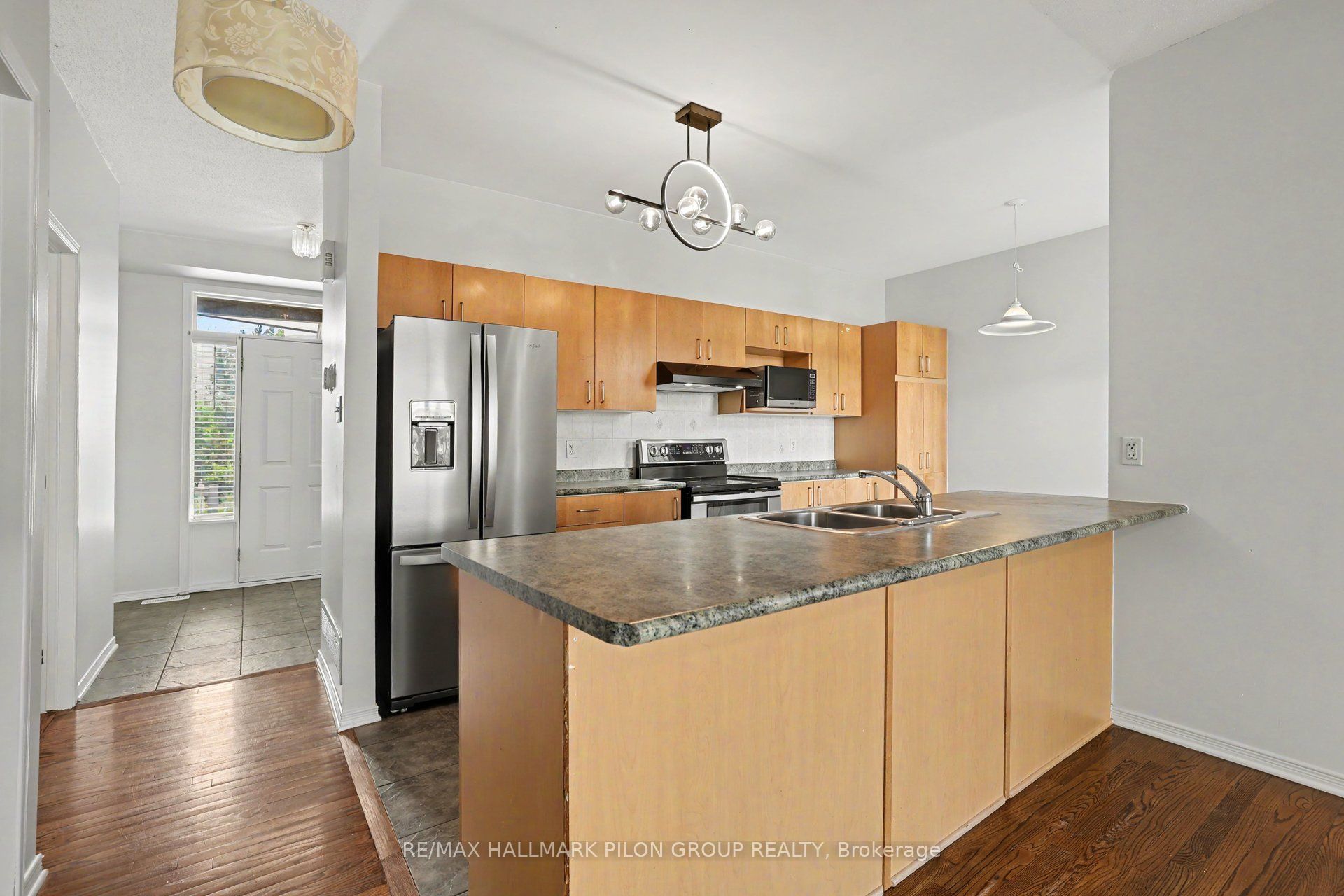 1395 Kitchener Avenue Property Photo 6