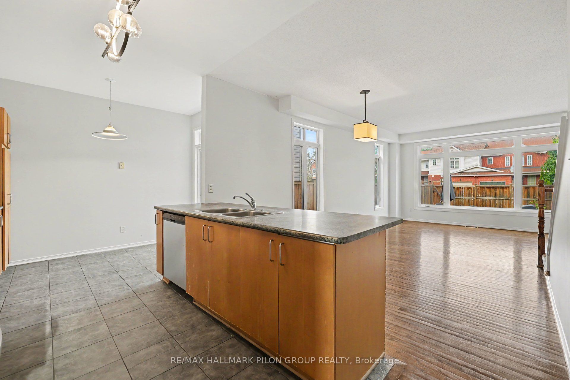 1395 Kitchener Avenue Property Photo 9