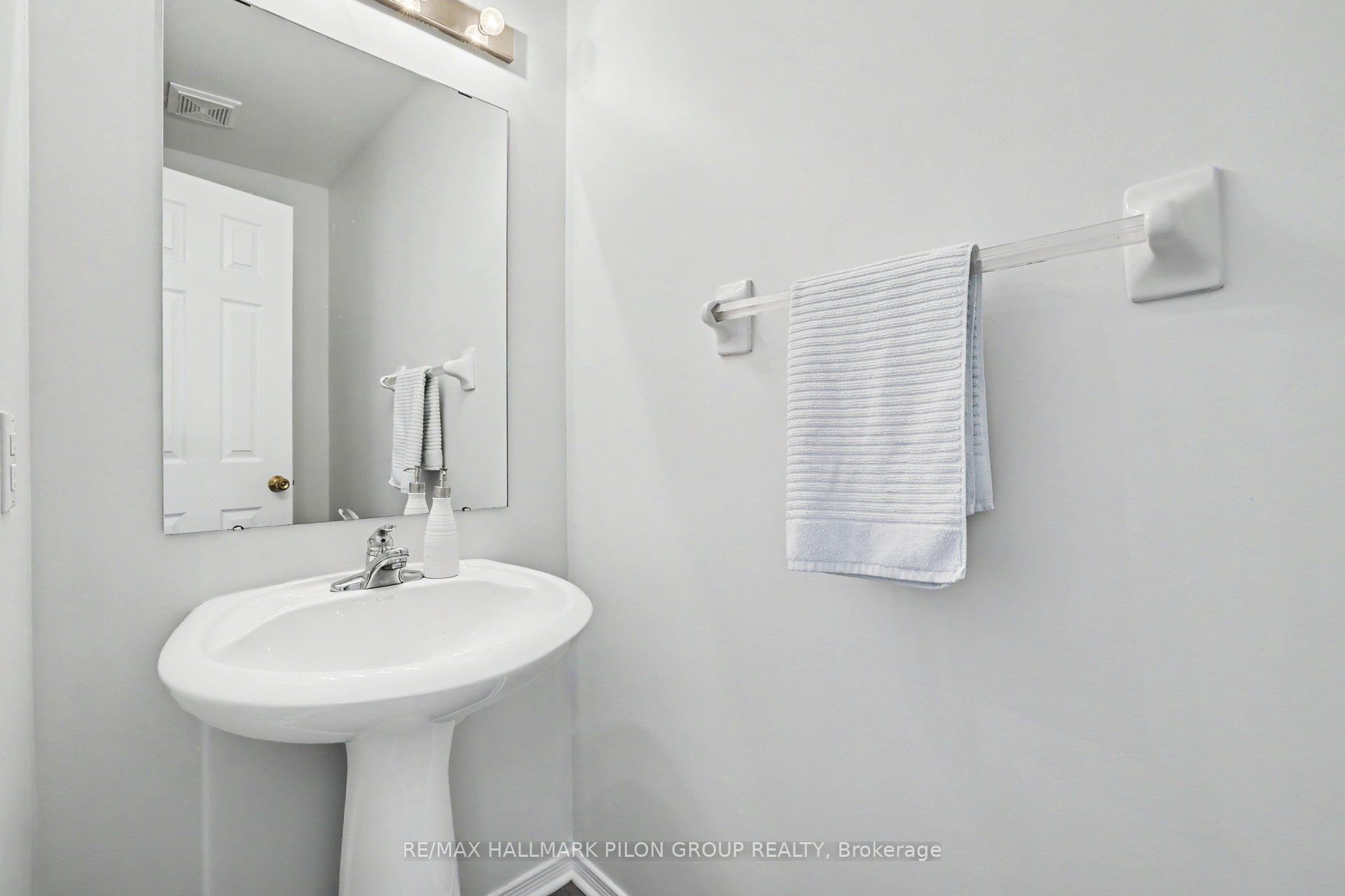 1395 Kitchener Avenue Property Photo 11