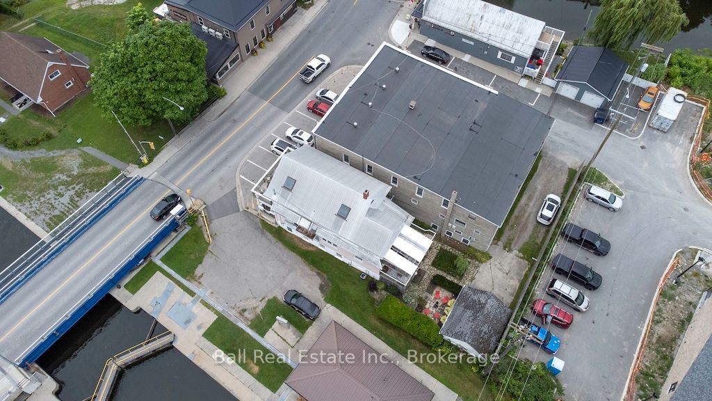 8 Bridge Street N Property Photo 36