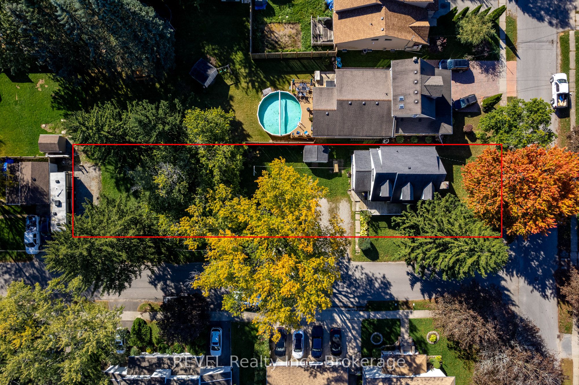 7044 Leeming Street Property Photo 2
