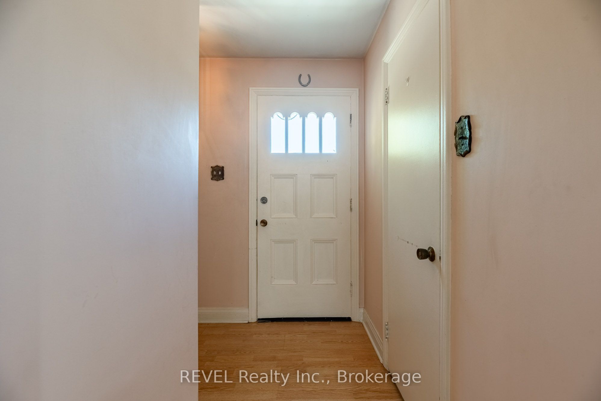 7044 Leeming Street Property Photo 6