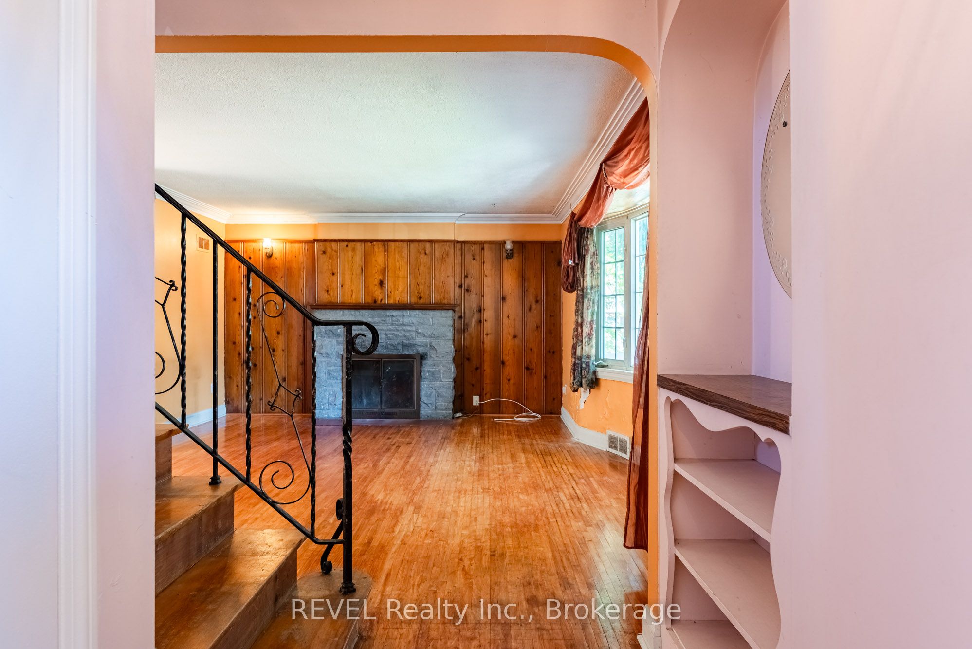 7044 Leeming Street Property Photo 8