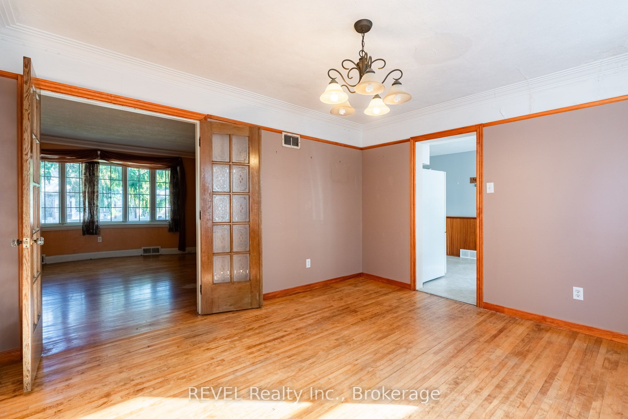 7044 Leeming Street Property Photo 16