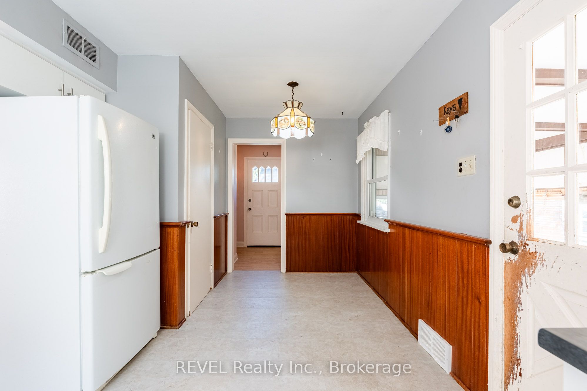 7044 Leeming Street Property Photo 24