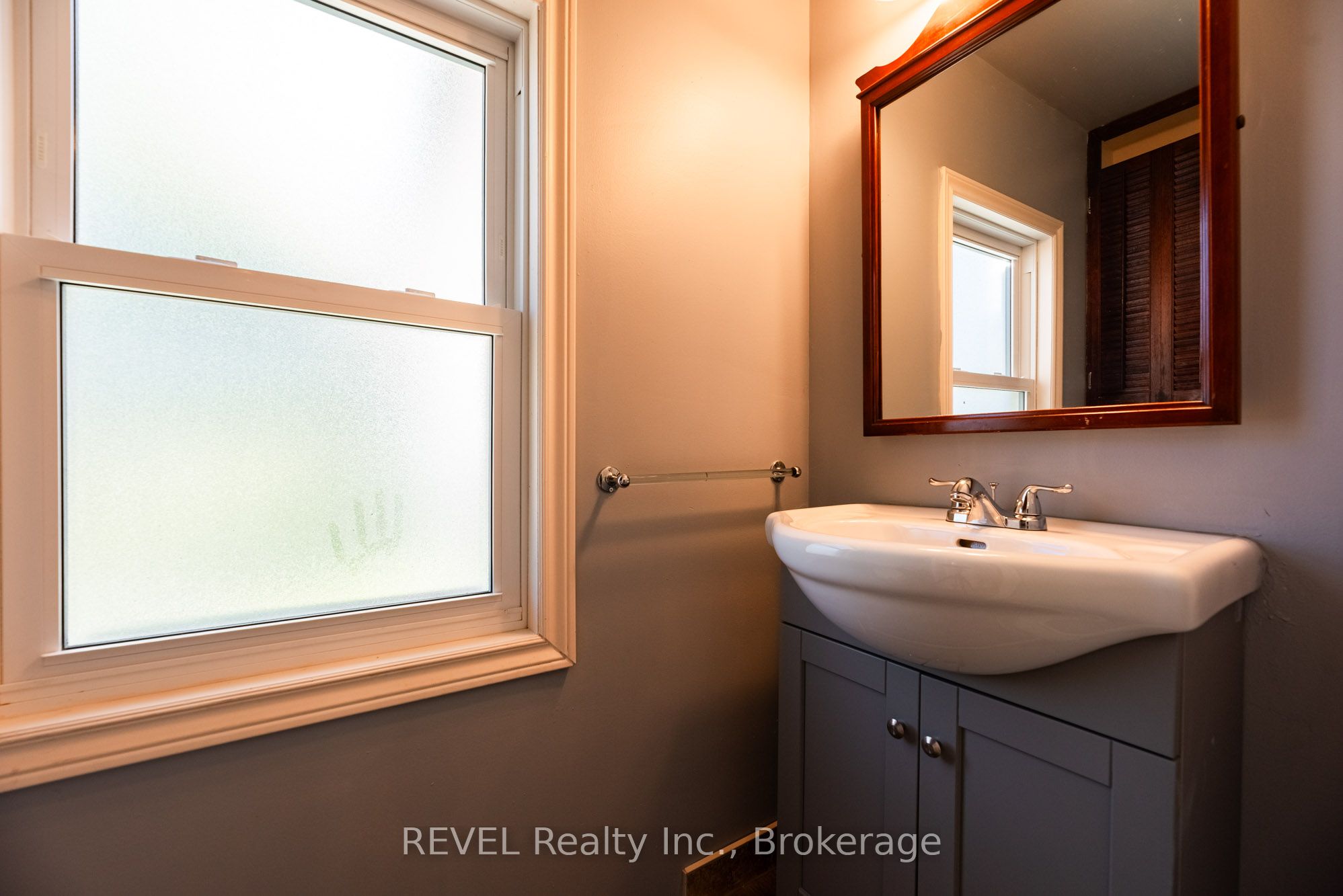 7044 Leeming Street Property Photo 27