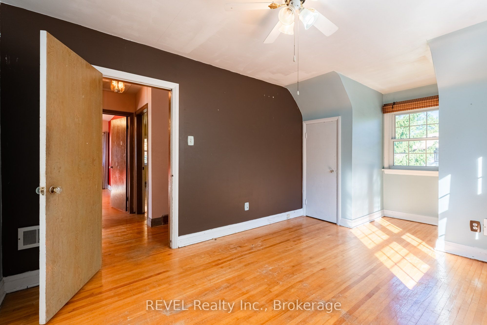 7044 Leeming Street Property Photo 28