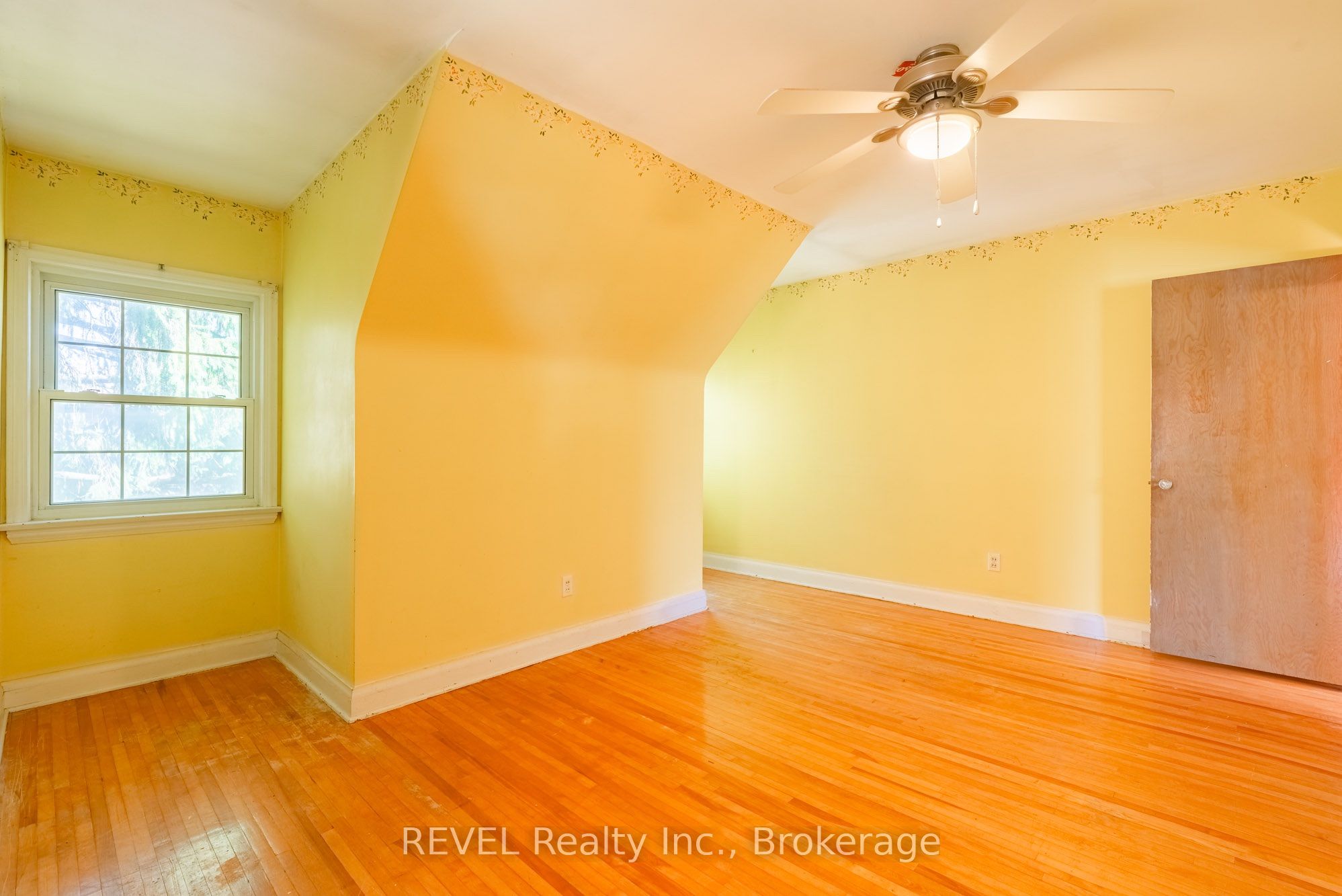 7044 Leeming Street Property Photo 35