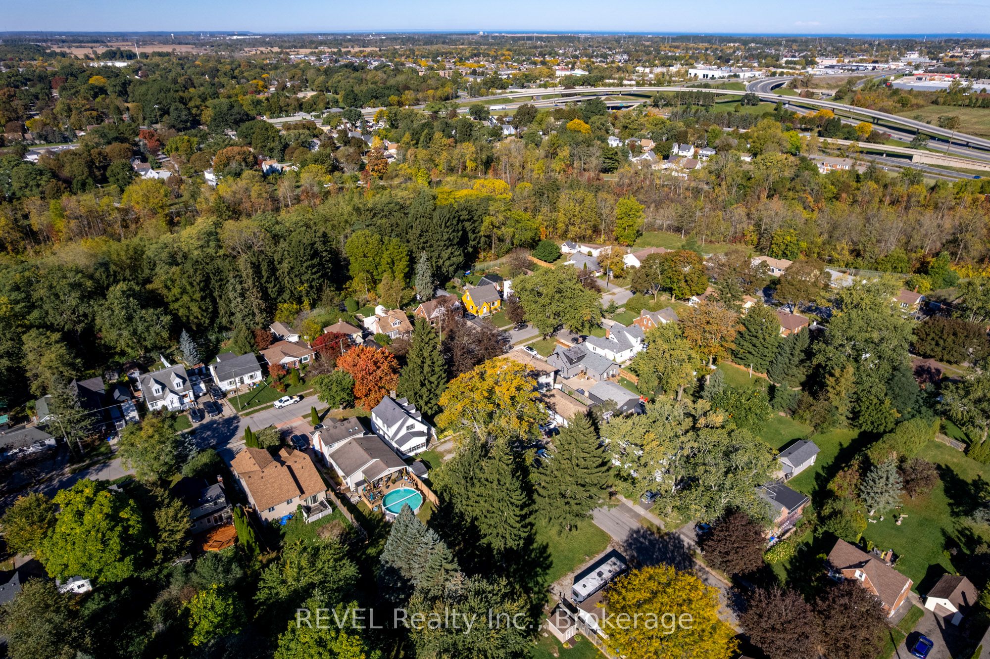 7044 Leeming Street Property Photo 48