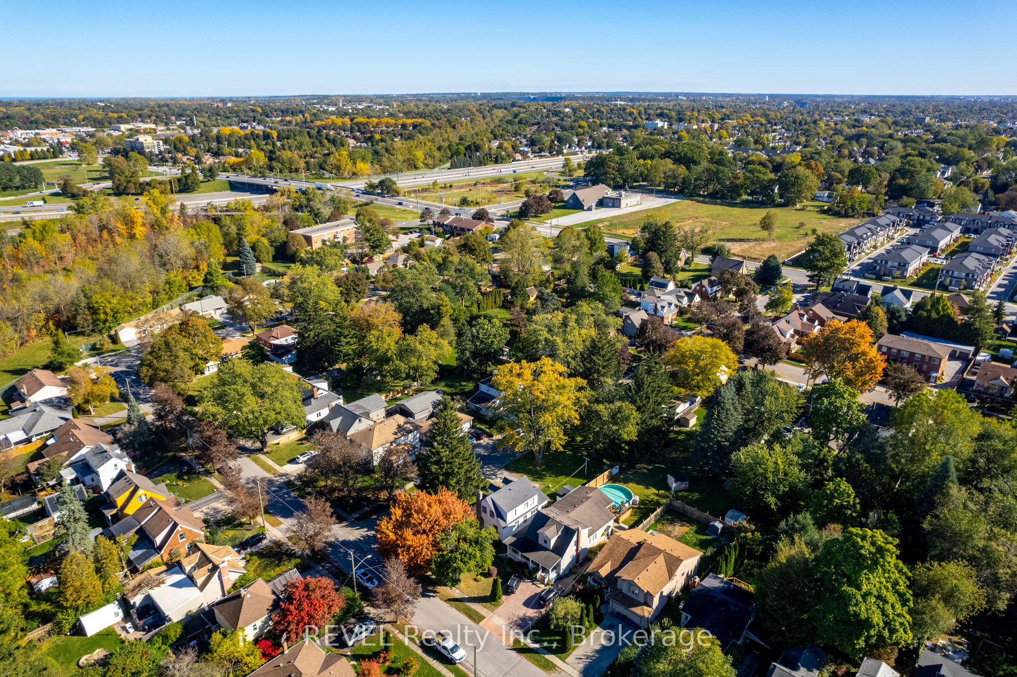 7044 Leeming Street Property Photo 49