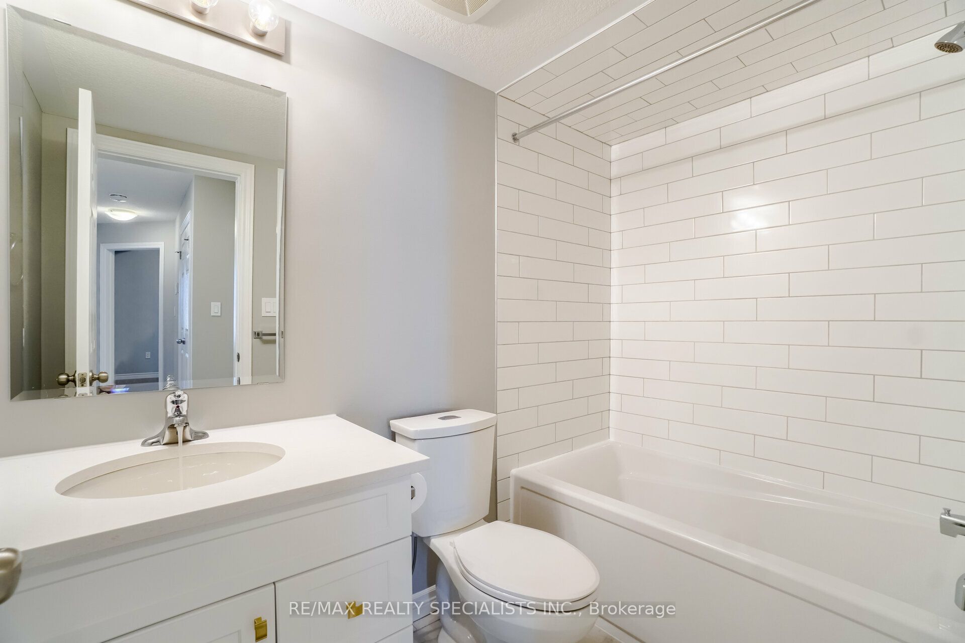 120 Wheat Lane Property Photo 9