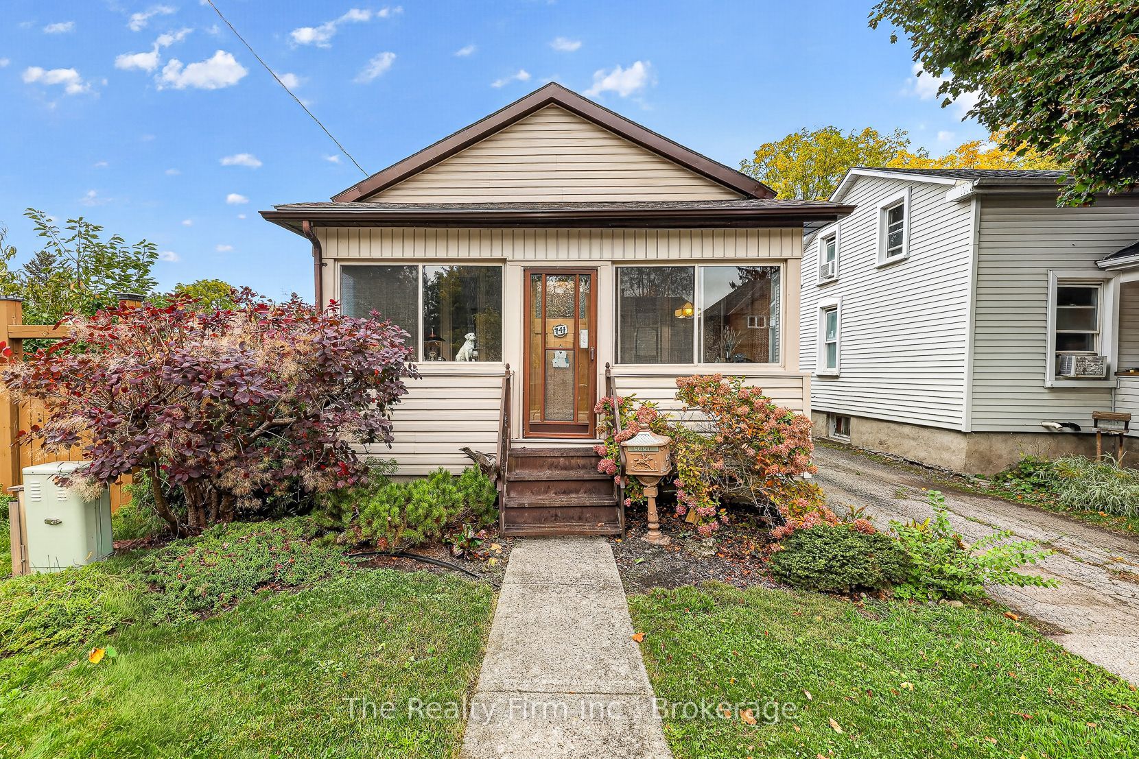 741 Nelson Street Property Photo 1