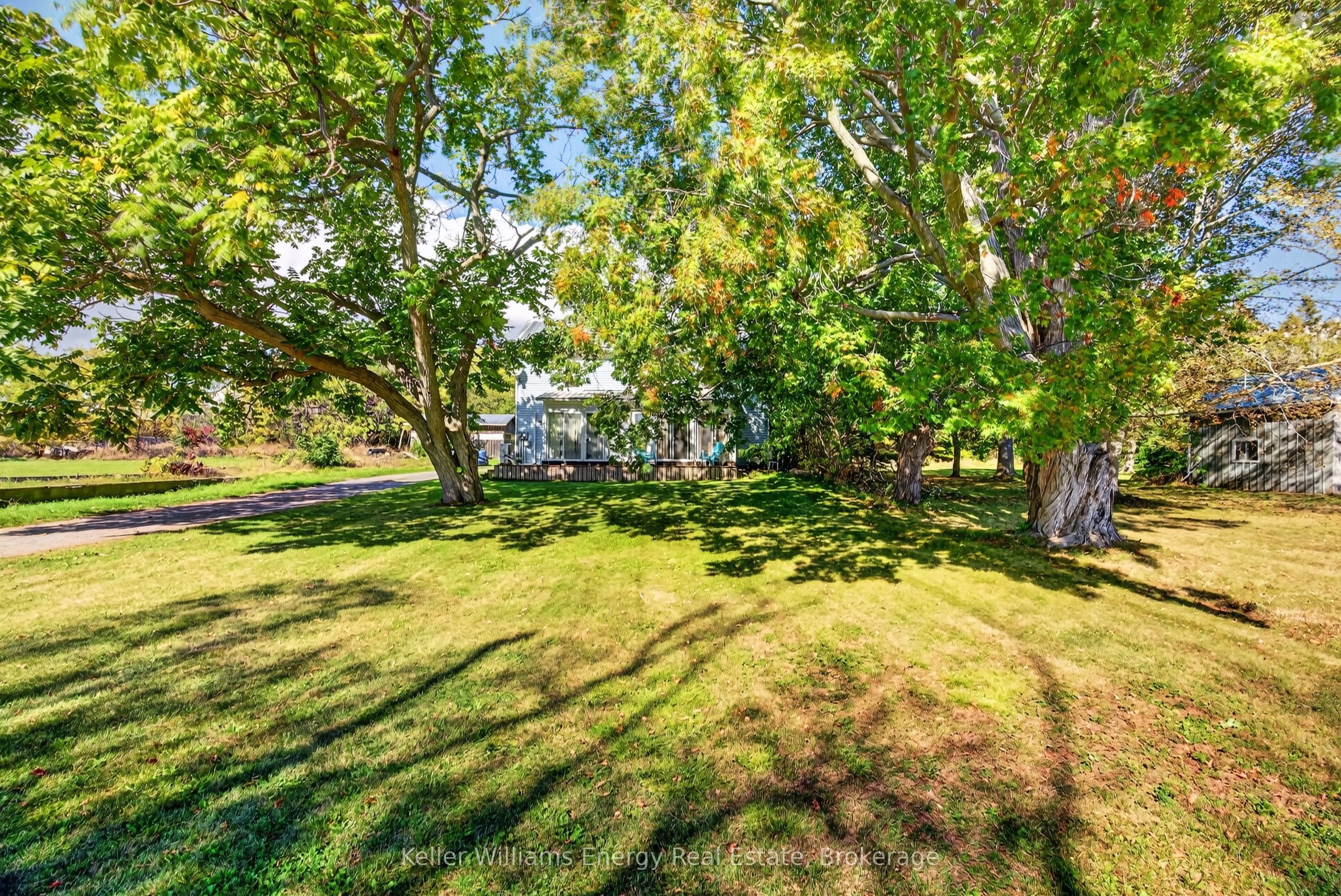 176 Wellington Main Street Property Photo 12