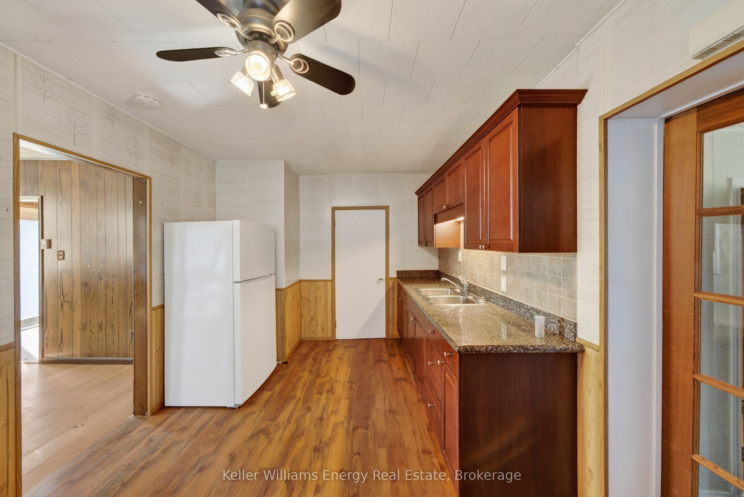 176 Wellington Main Street Property Photo 19