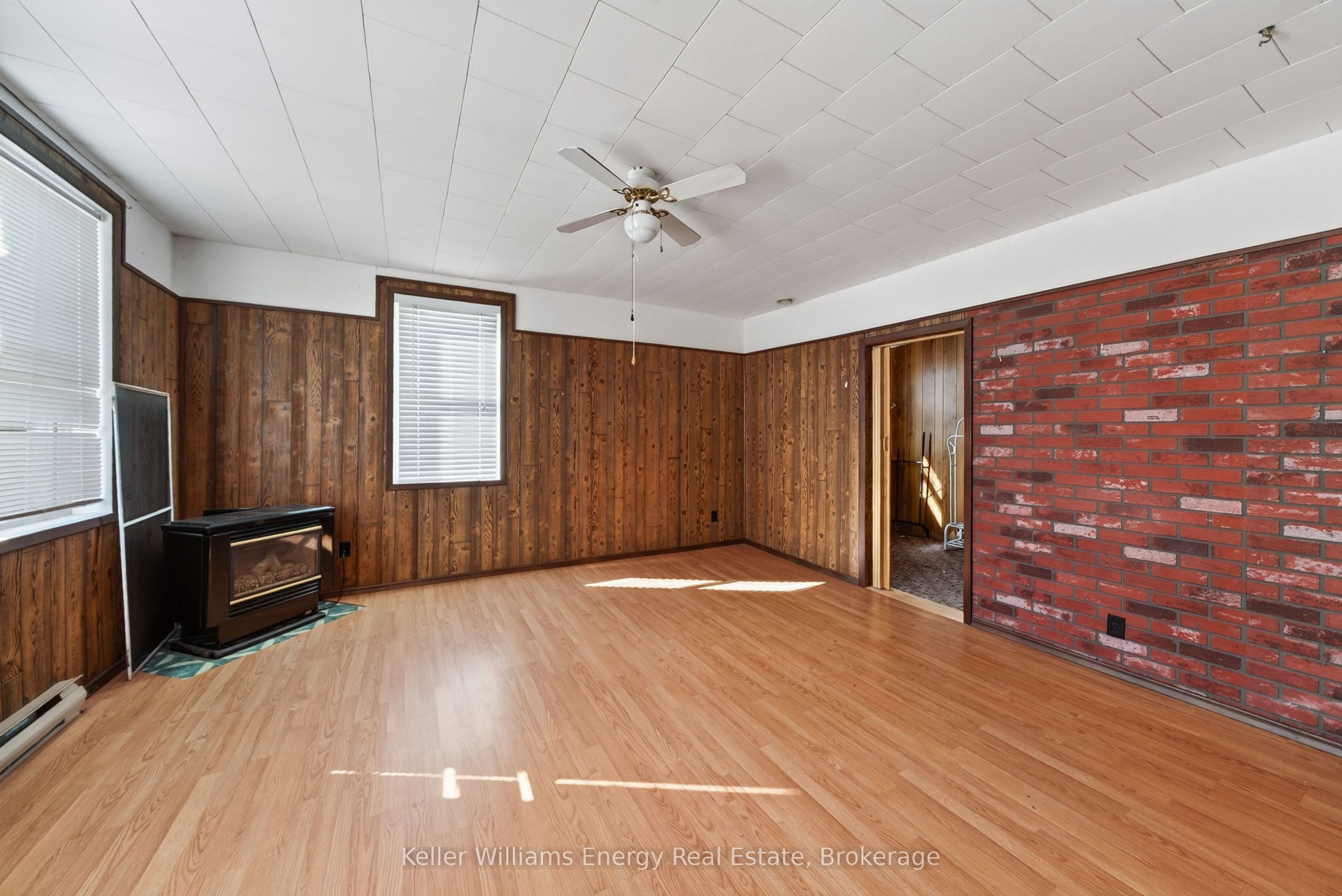 176 Wellington Main Street Property Photo 24