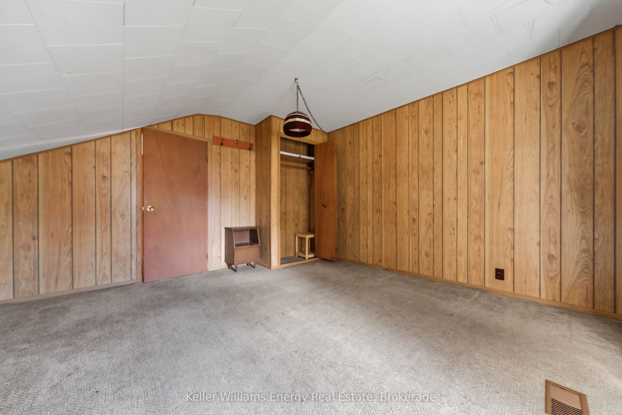 176 Wellington Main Street Property Photo 28