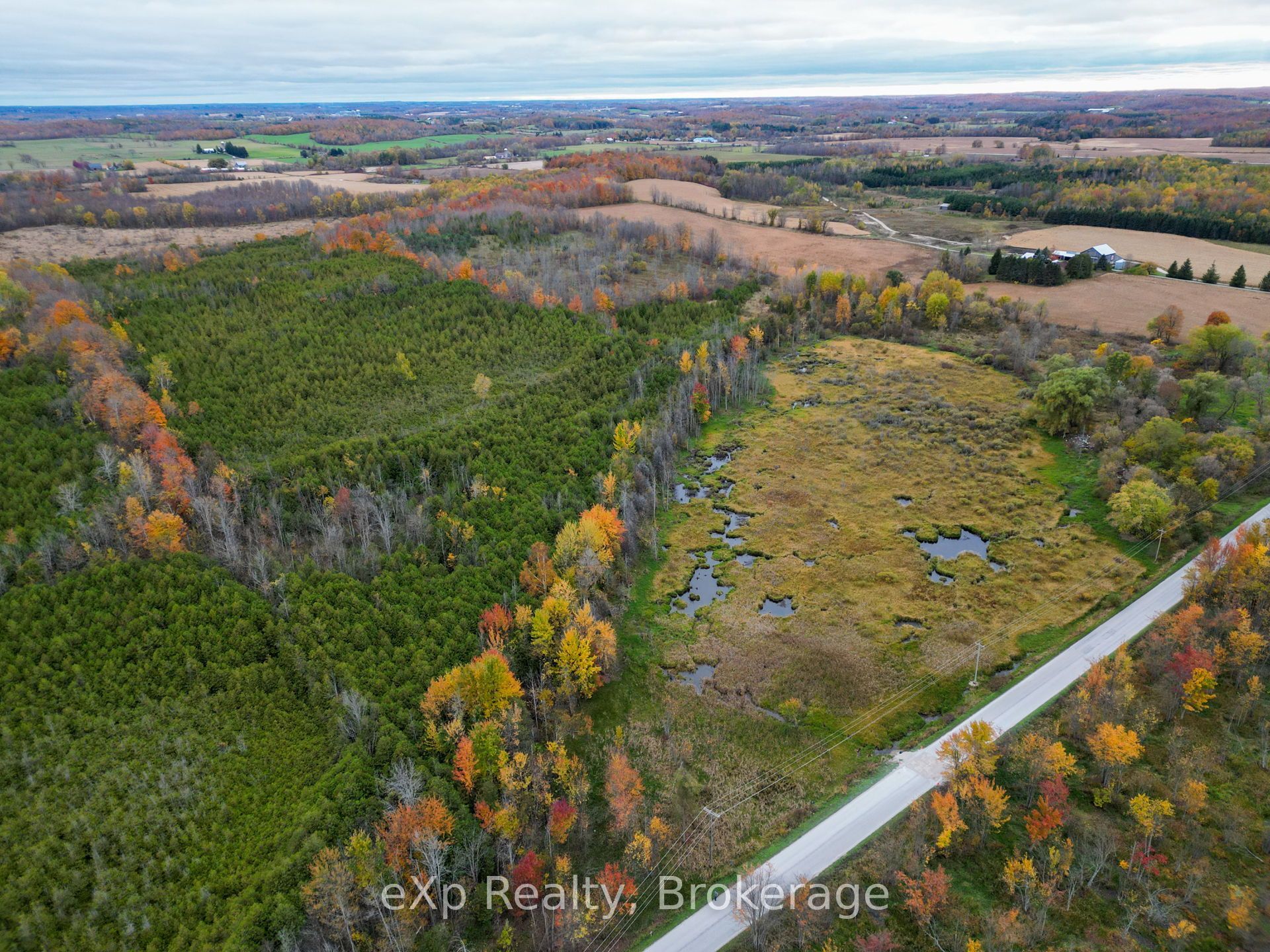 281140 Shouldice Block Road Property Photo 1